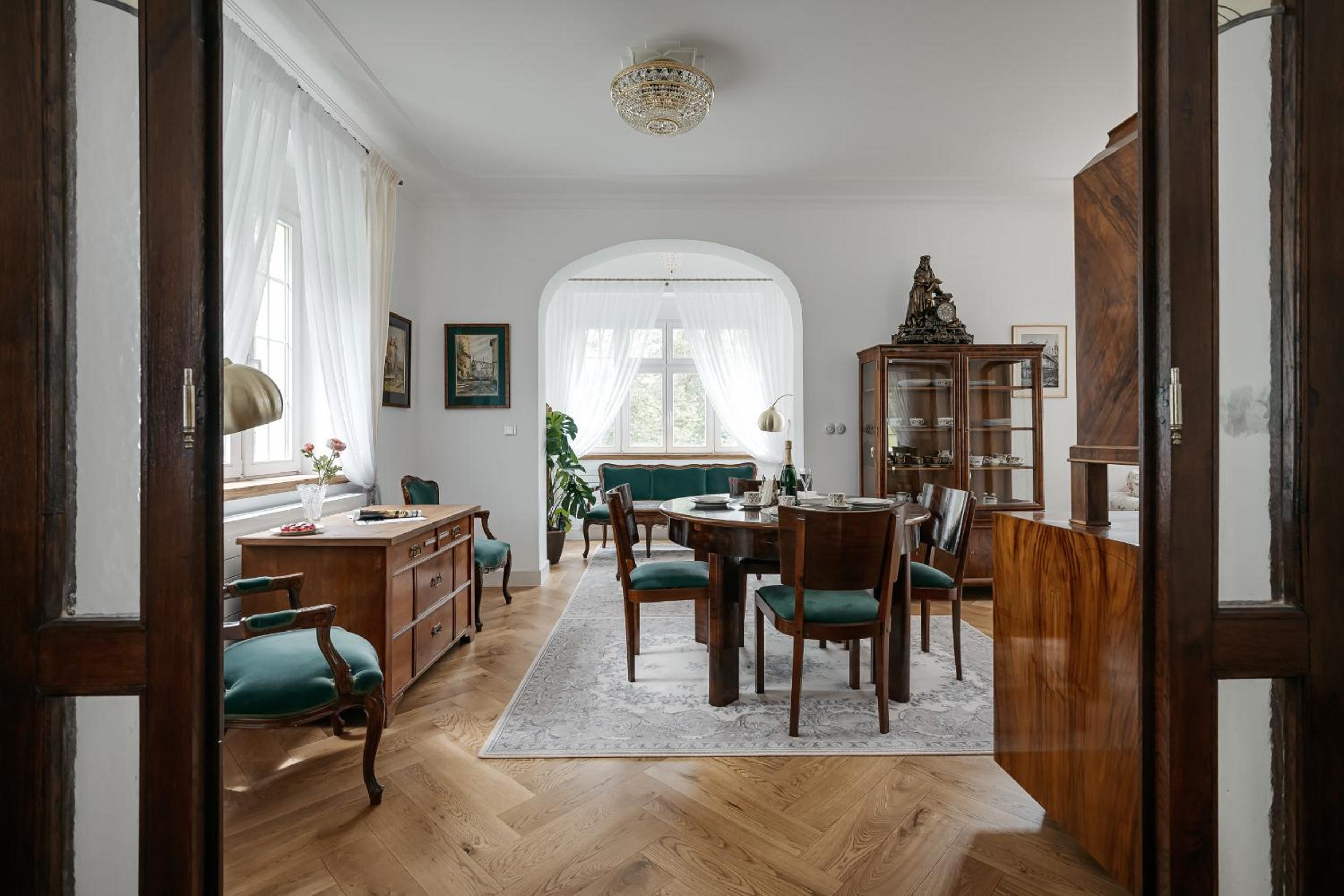 Vila Zlatý Slavík - Luxurious Villa with Spa