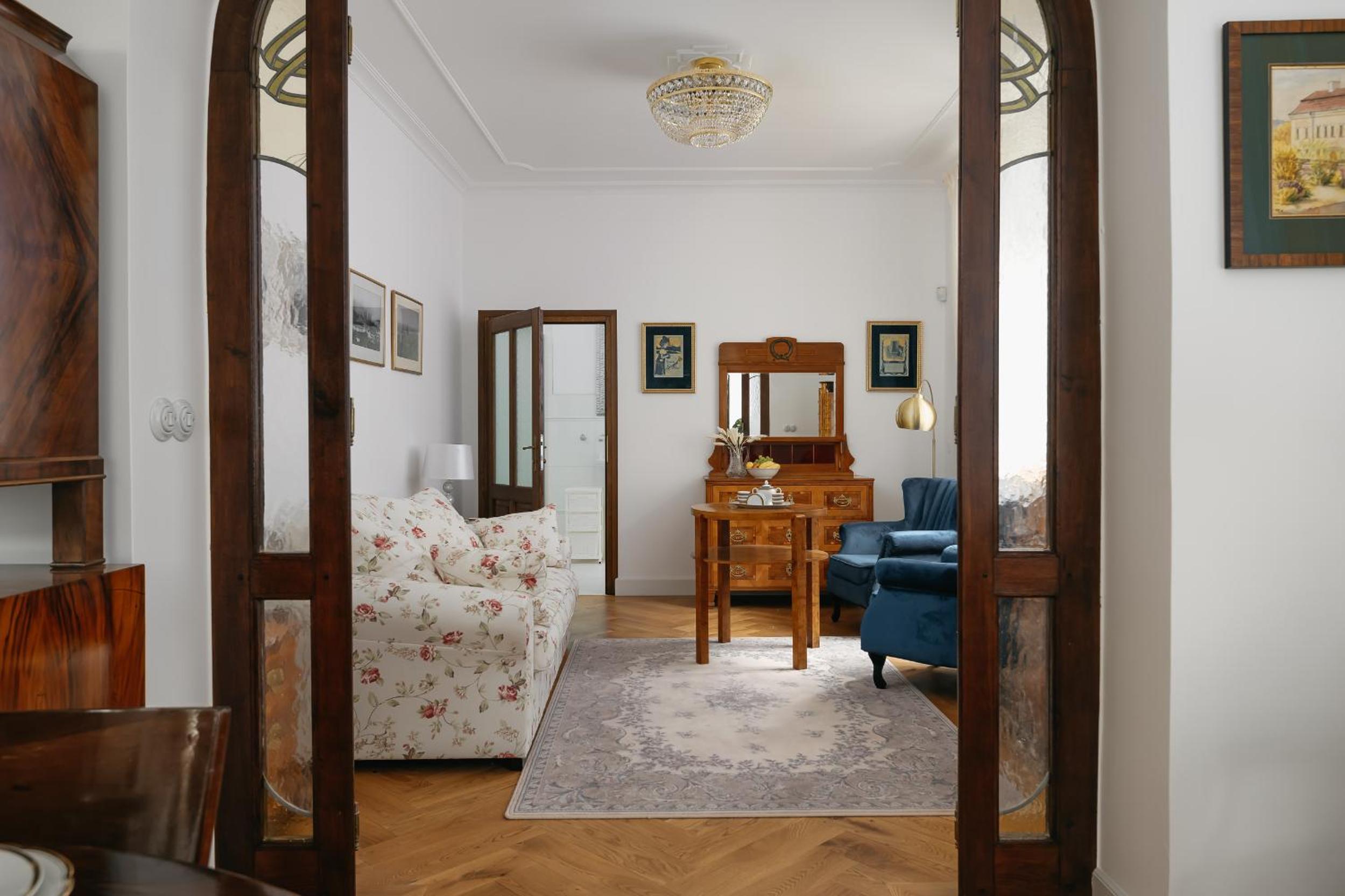 Vila Zlatý Slavík - Luxurious Villa with Spa