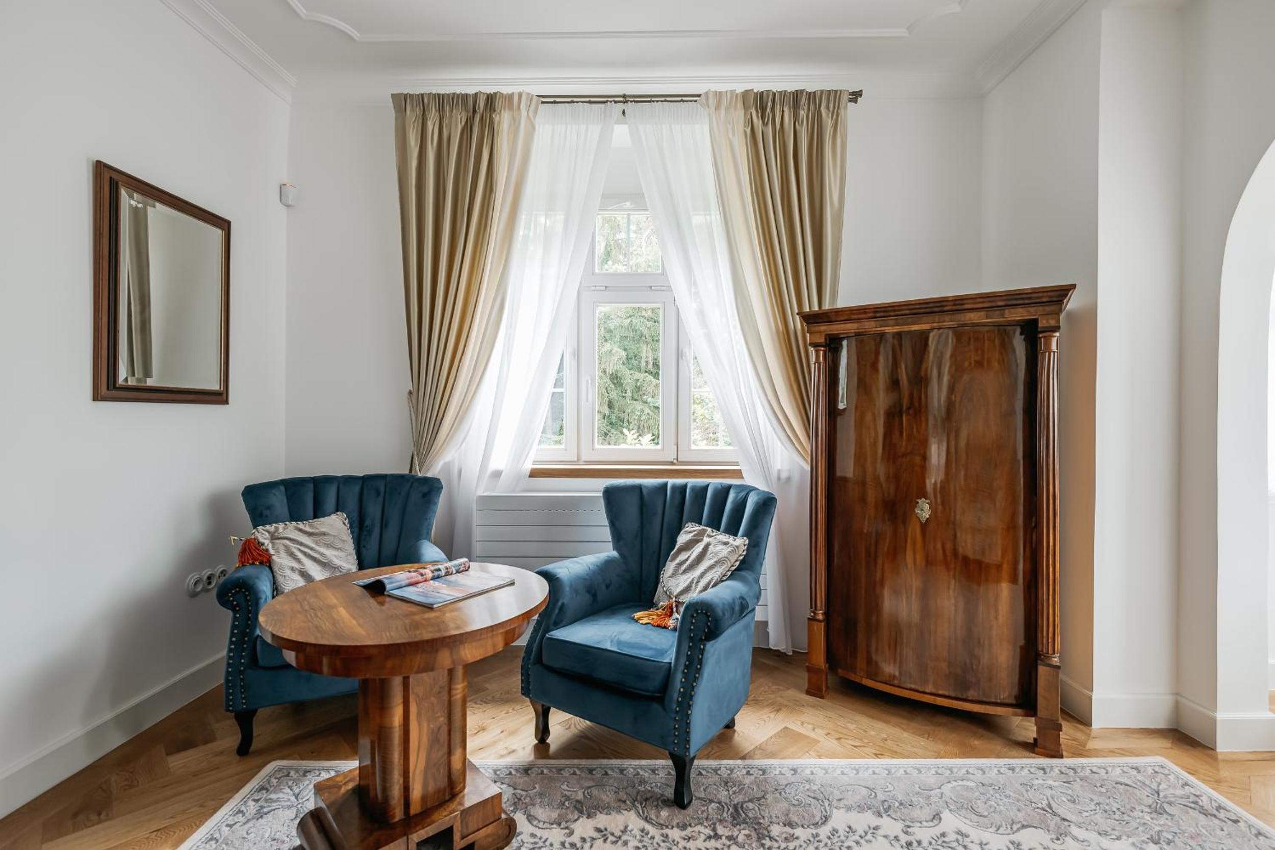 Vila Zlatý Slavík - Luxurious Villa with Spa