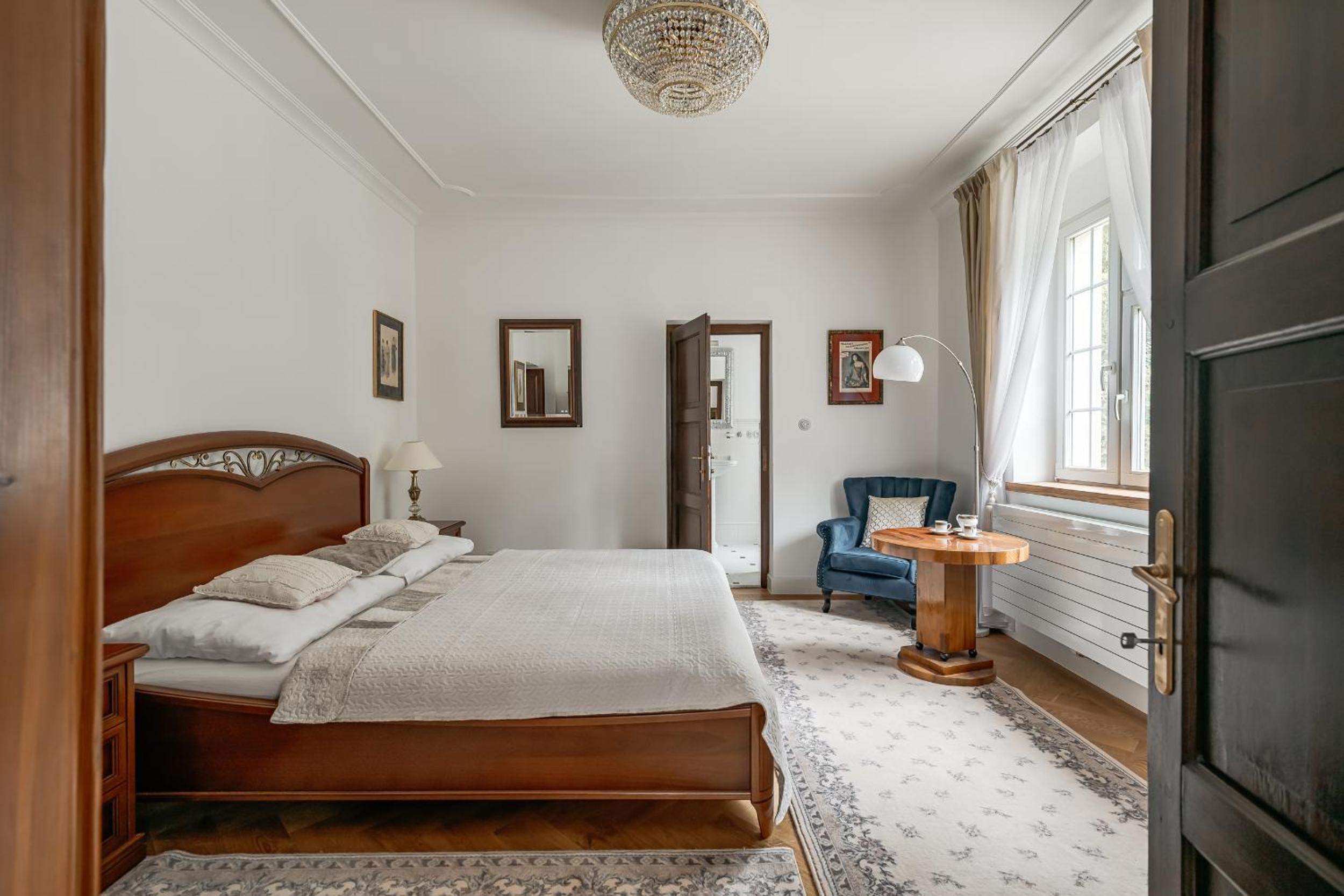 Vila Zlatý Slavík - Luxurious Villa with Spa
