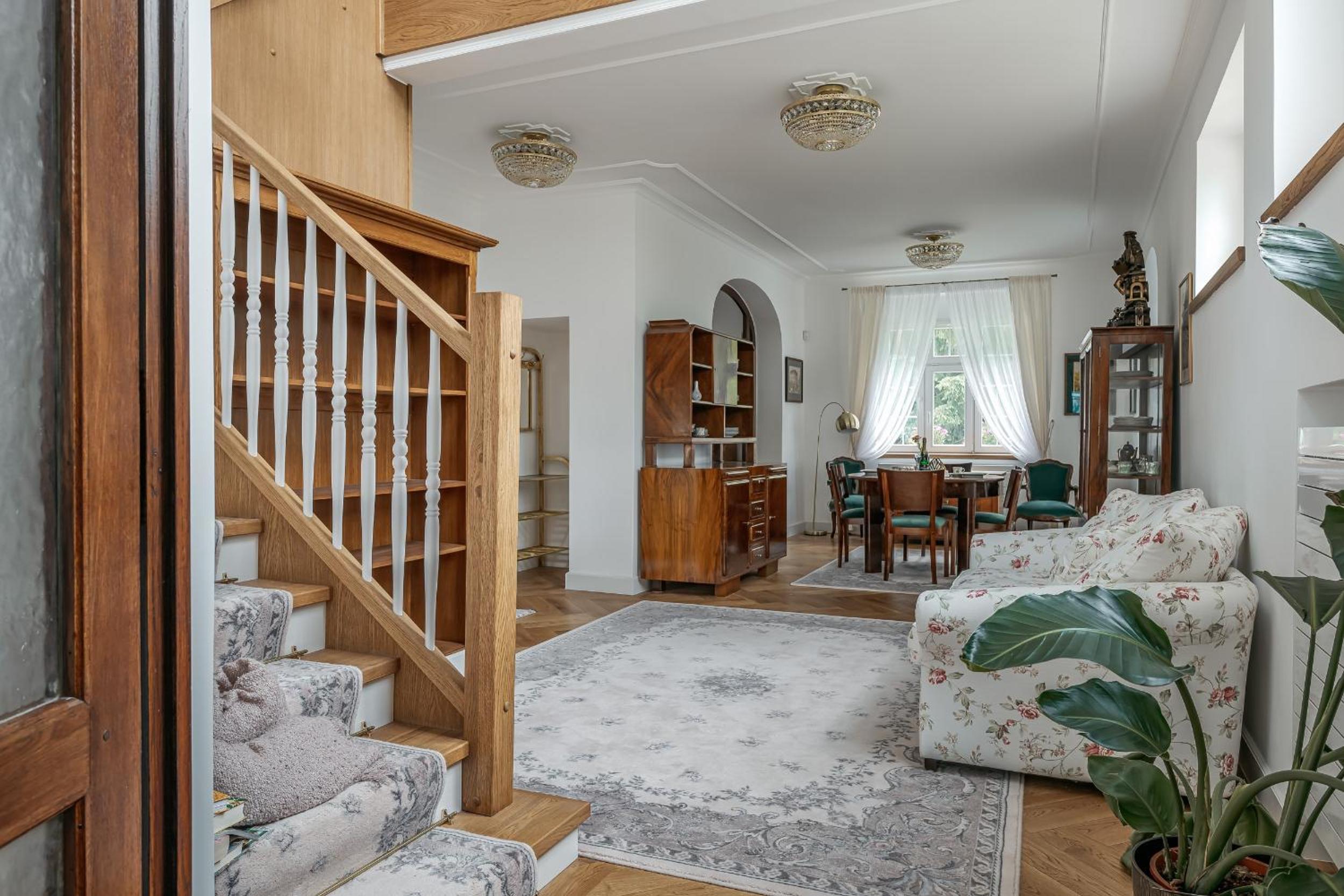 Vila Zlatý Slavík - Luxurious Villa with Spa