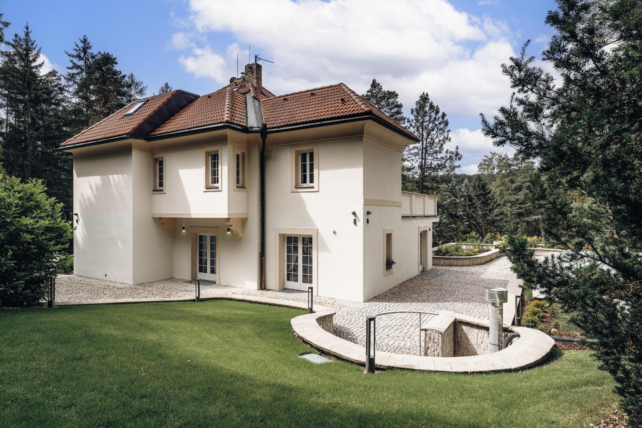 Vila Zlatý Slavík - Luxurious Villa with Spa