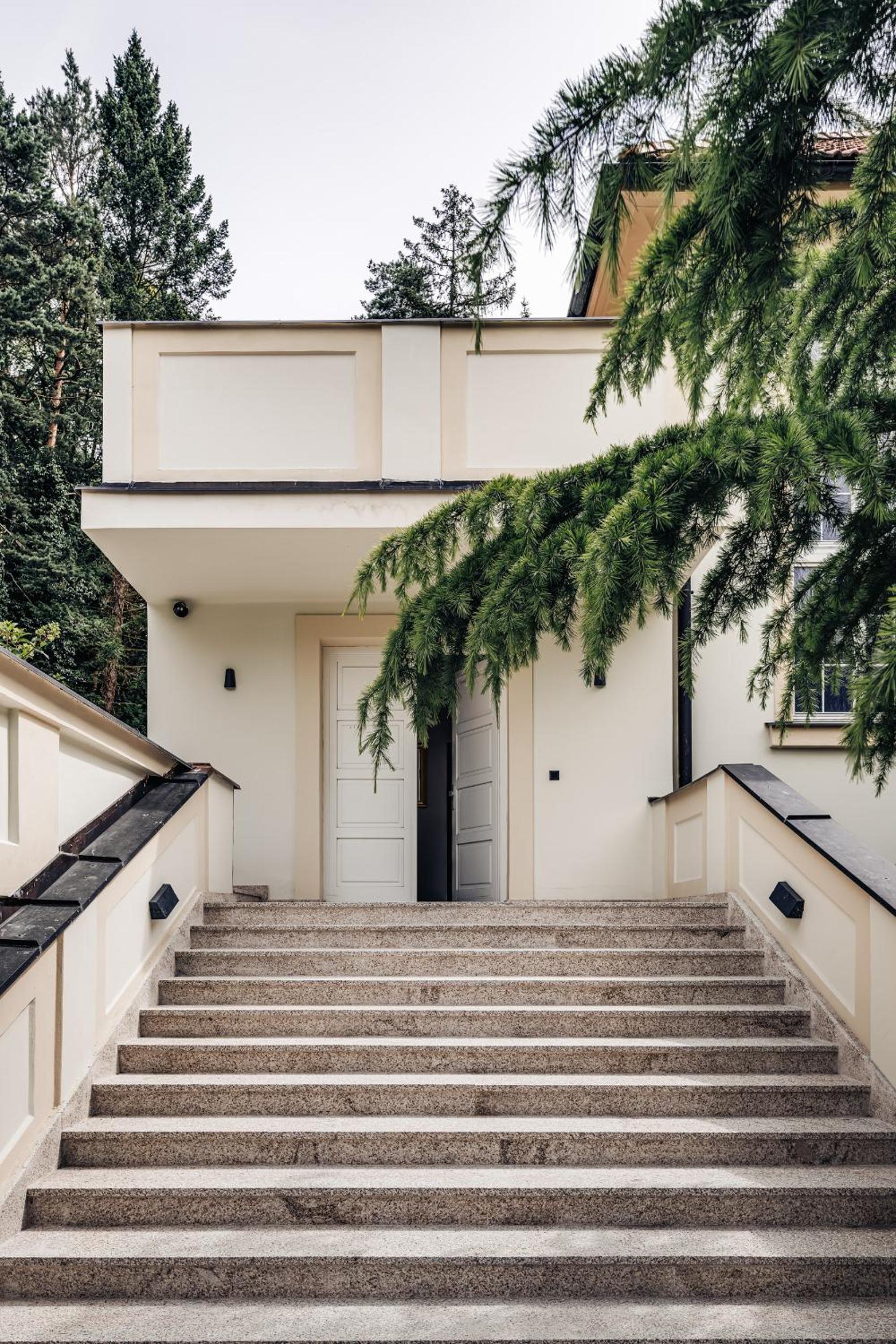 Vila Zlatý Slavík - Luxurious Villa with Spa