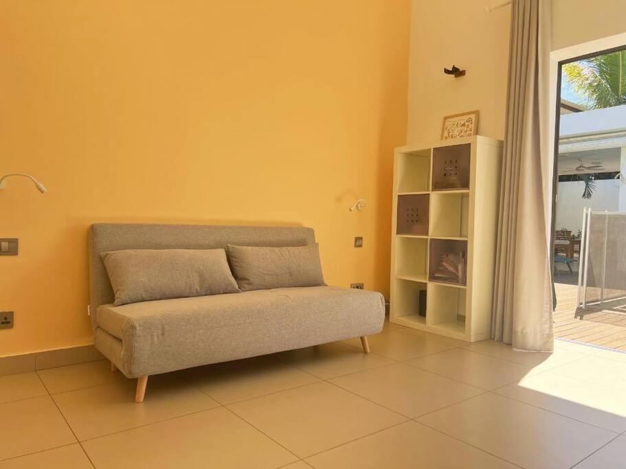 Villa Elenai - Modern 4 bedrooms - Saltwater Pool - Grand Baie view 5