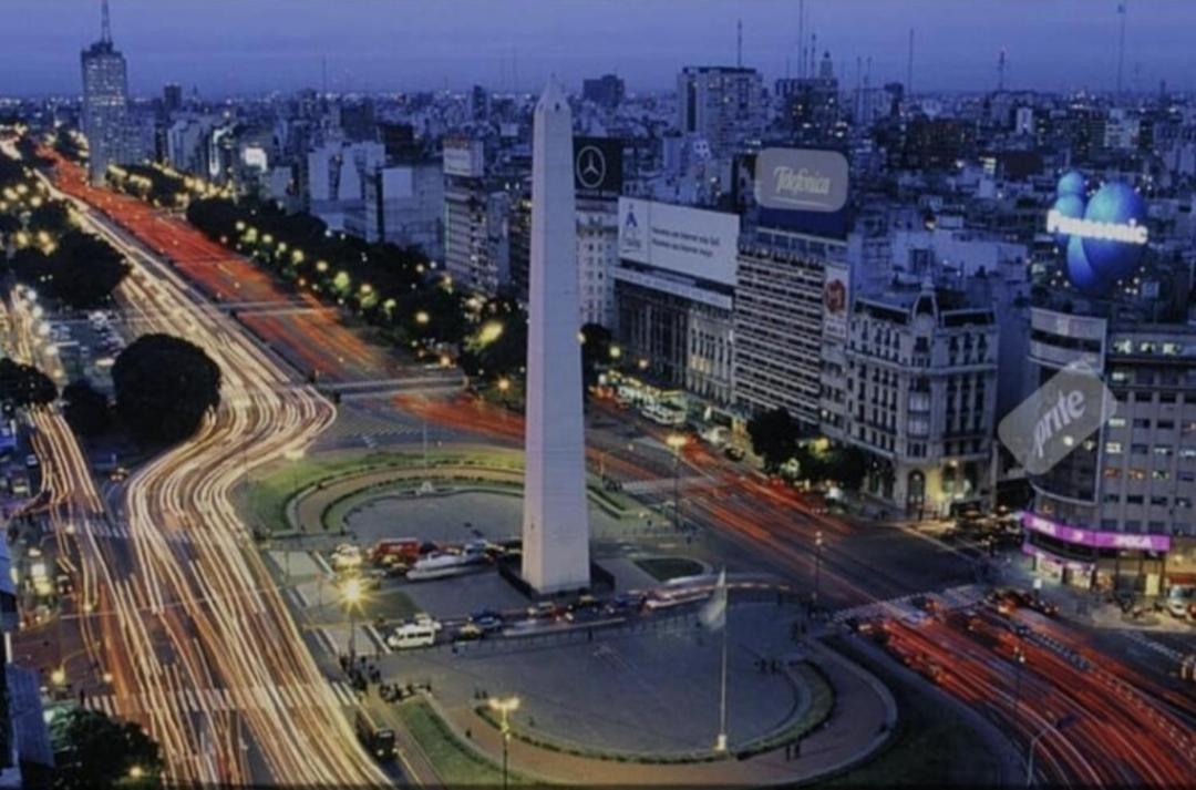 Depto. 2 ambientes, 3 personas (Tucuman y Florida)