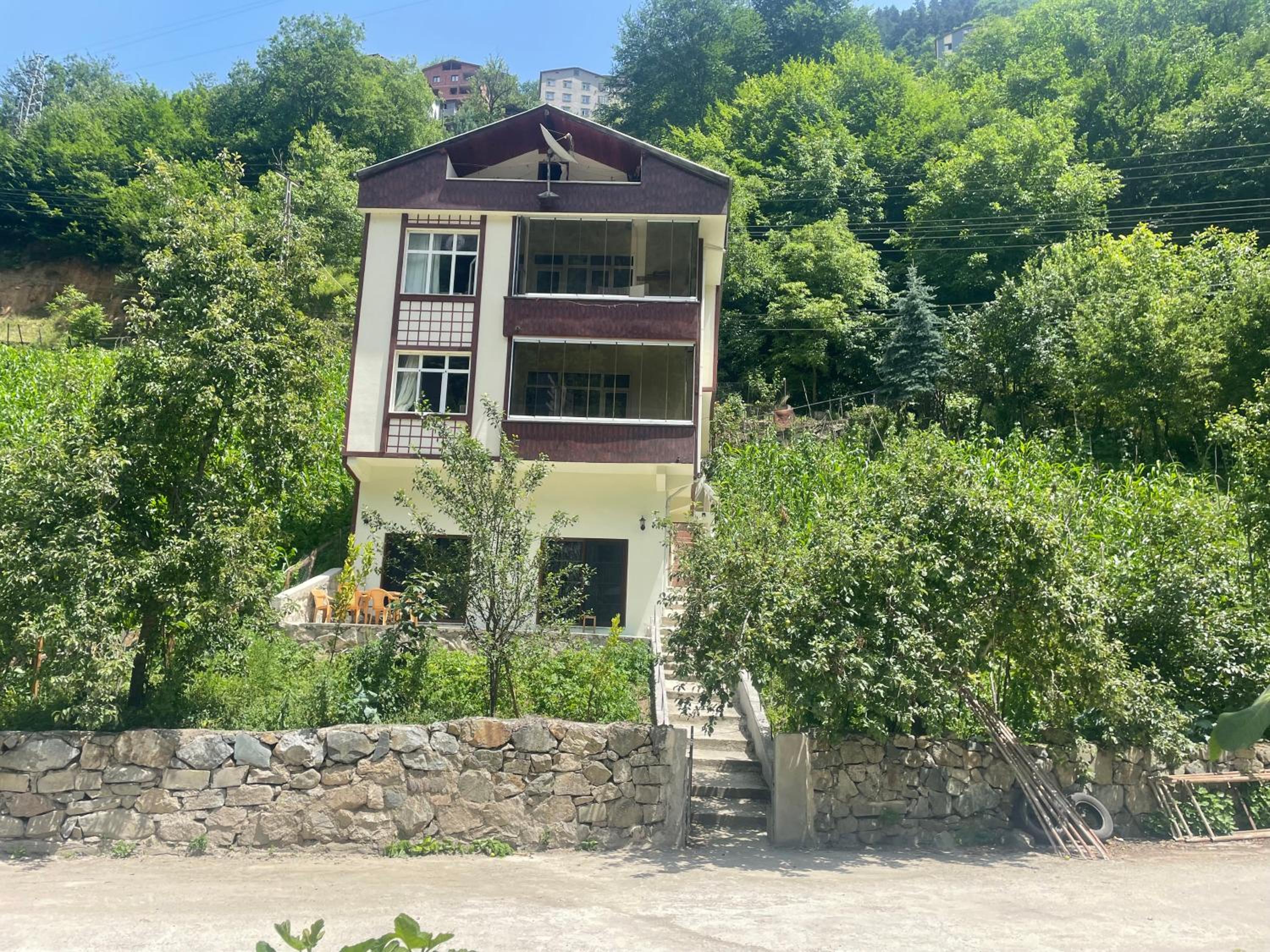 Uzungöl Nehir kenarında Doğa içinde merkezi konumda lüks Daire view 4