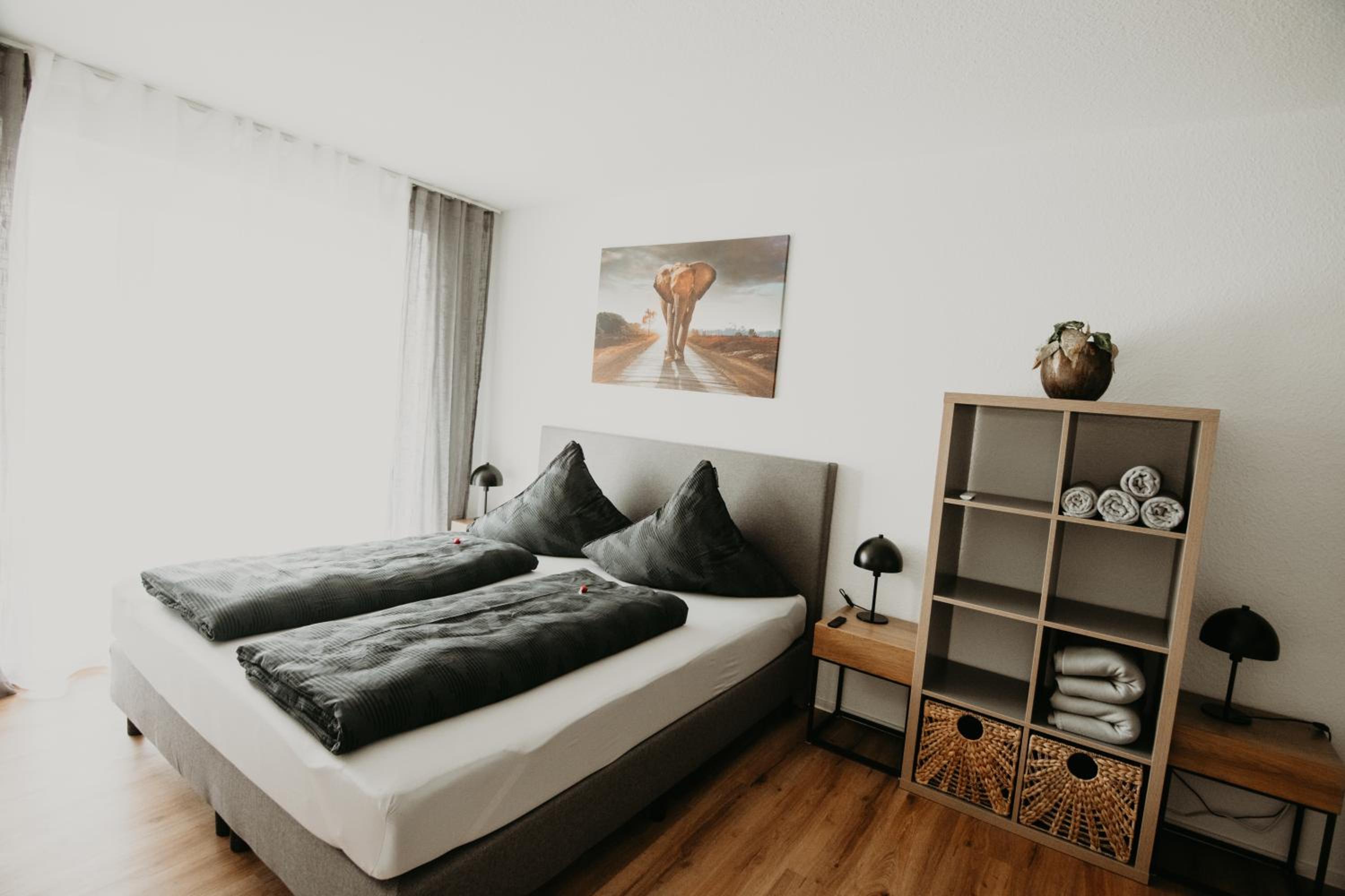 Jill Apartments