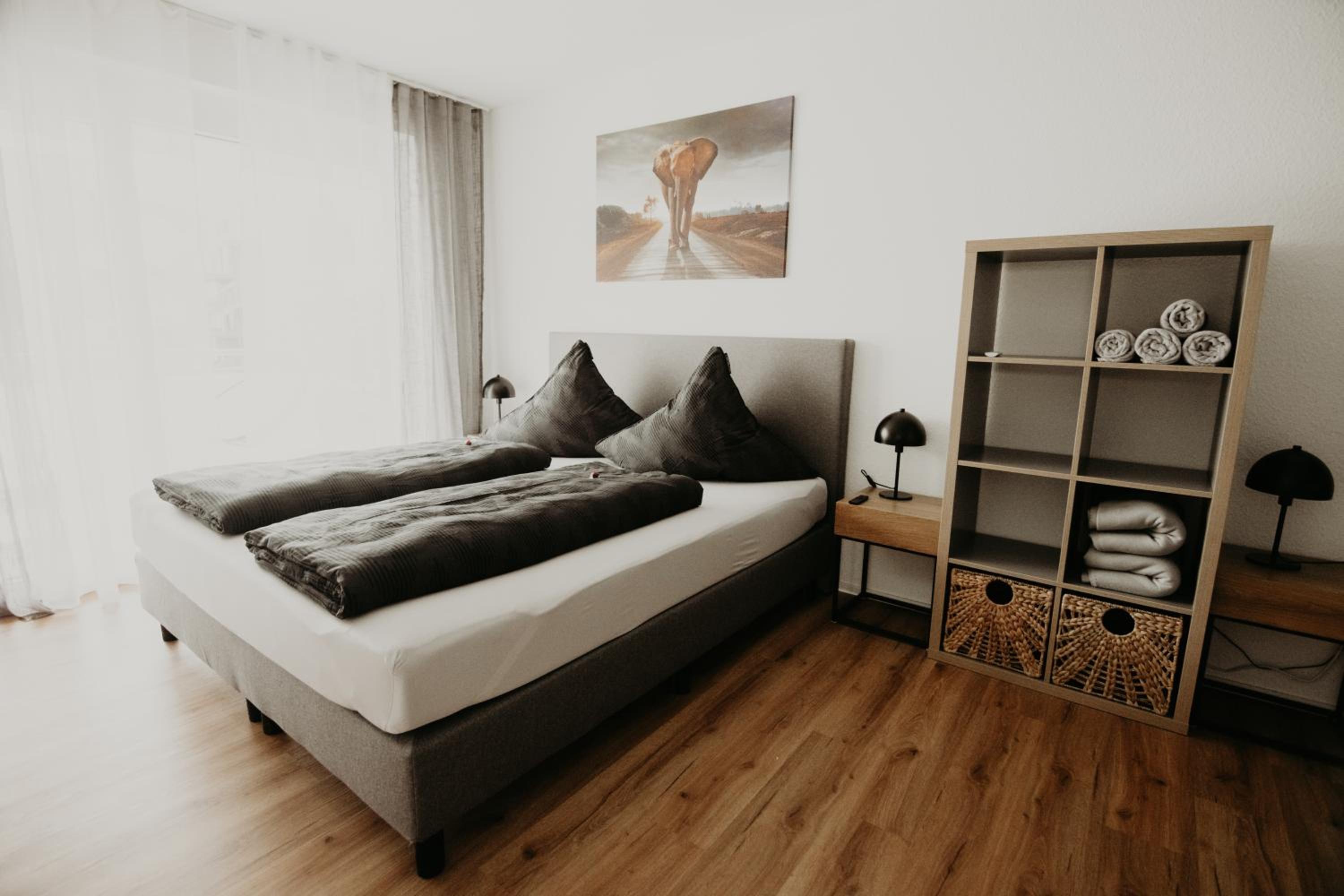 Jill Apartments
