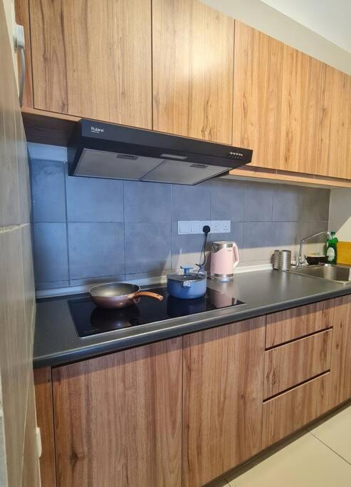 Spacious 3 bedroom suite at Cheras Maluri MRT A48