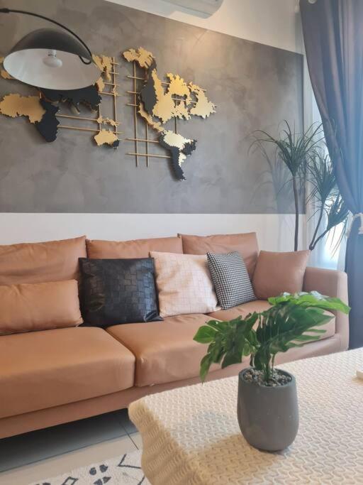 Spacious 3 bedroom suite at Cheras Maluri MRT A48
