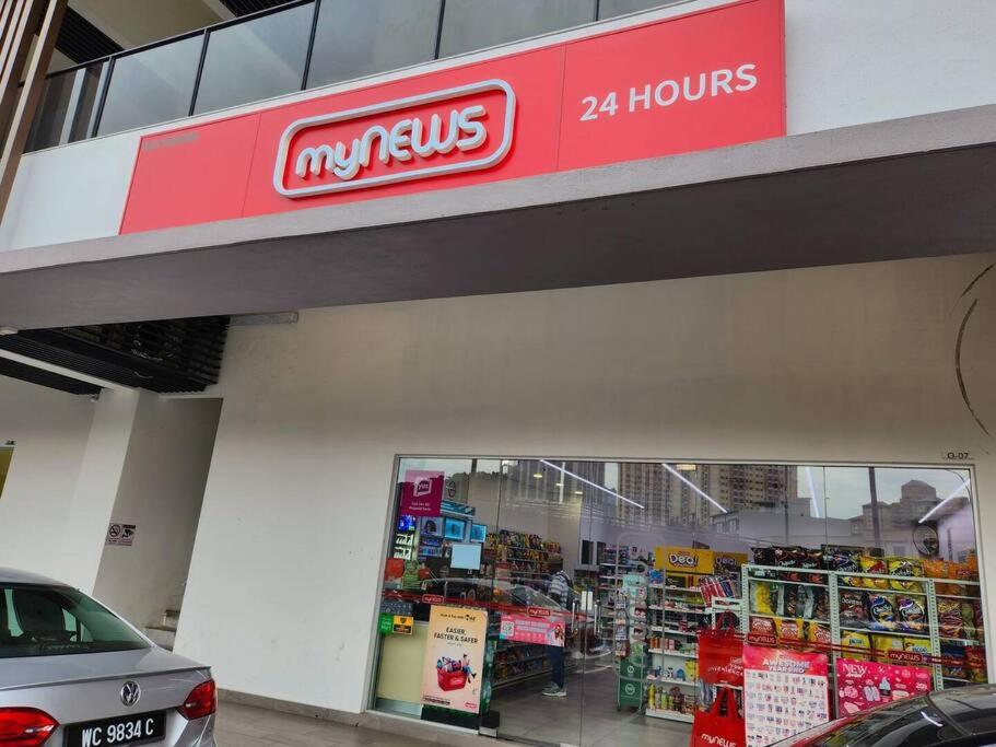 Spacious 3 bedroom suite at Cheras Maluri MRT A48