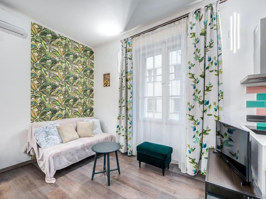 Danube Bank Hideaway