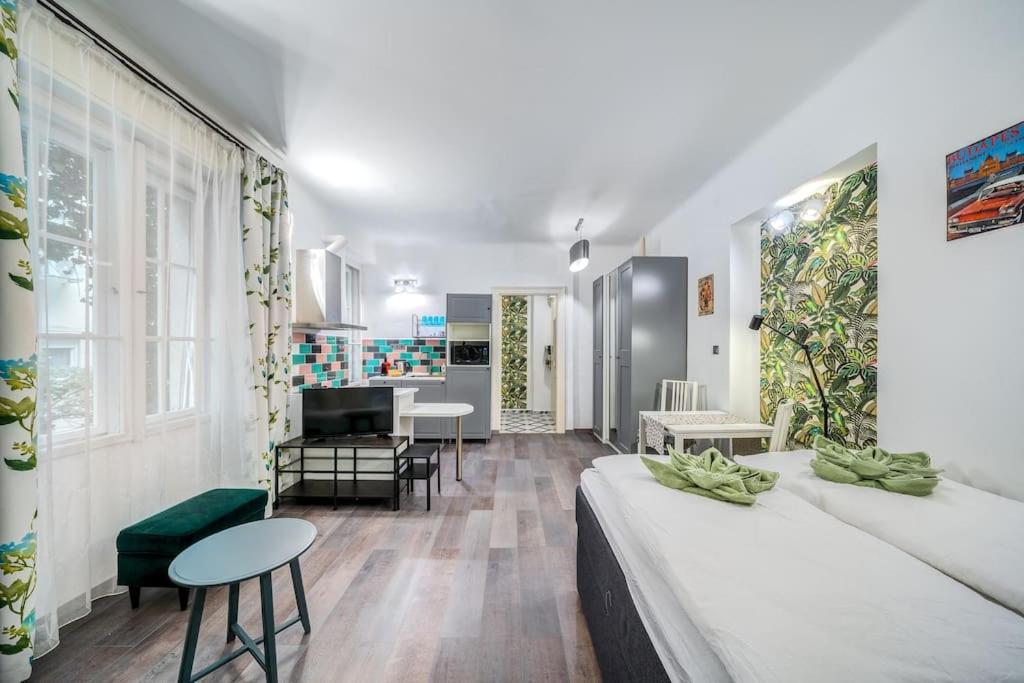 Danube Bank Hideaway