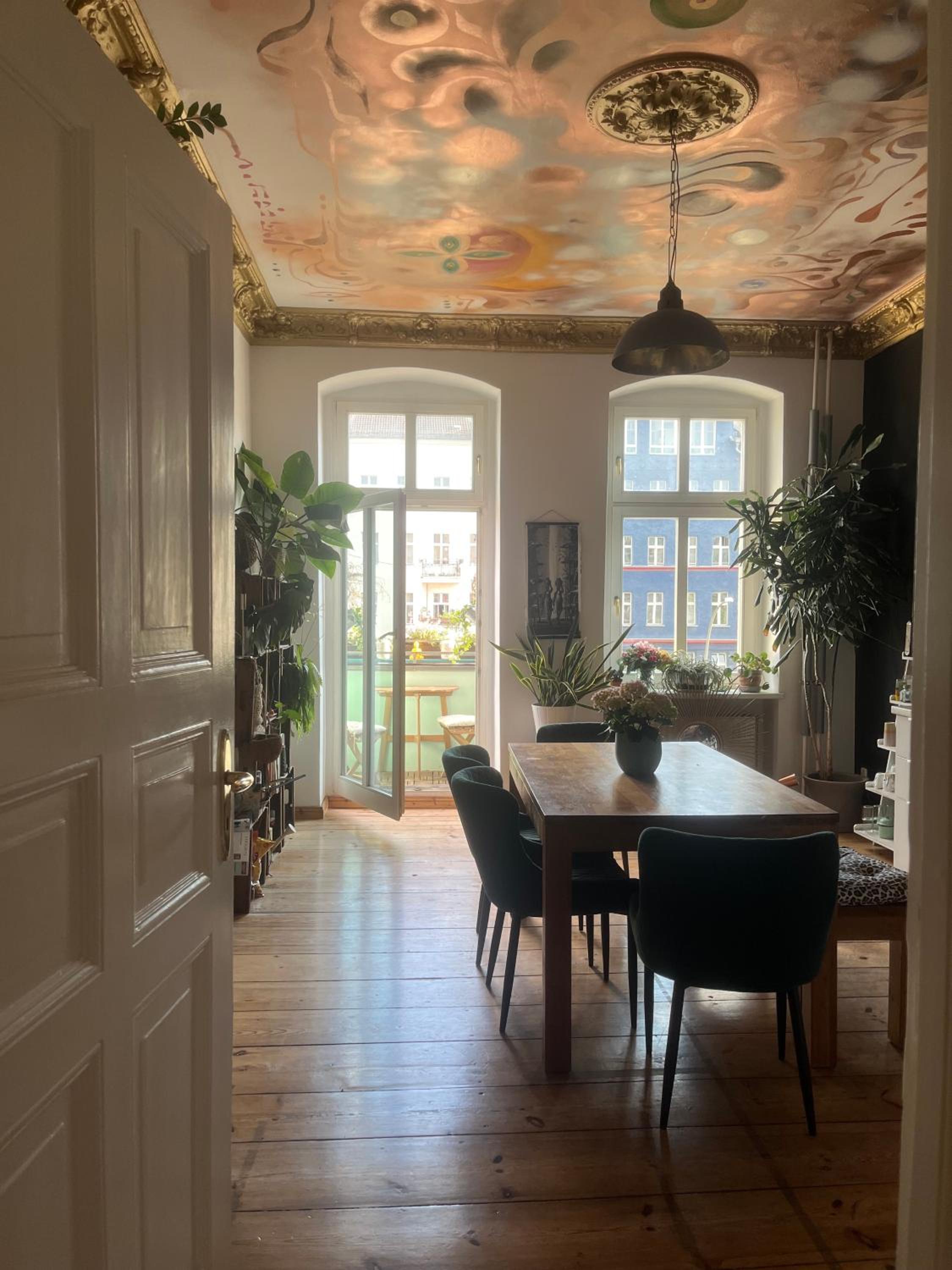 Spirit & Style - spacious, bright 75m2 - 2 bedroom in ideal Prenzlauer Berg location