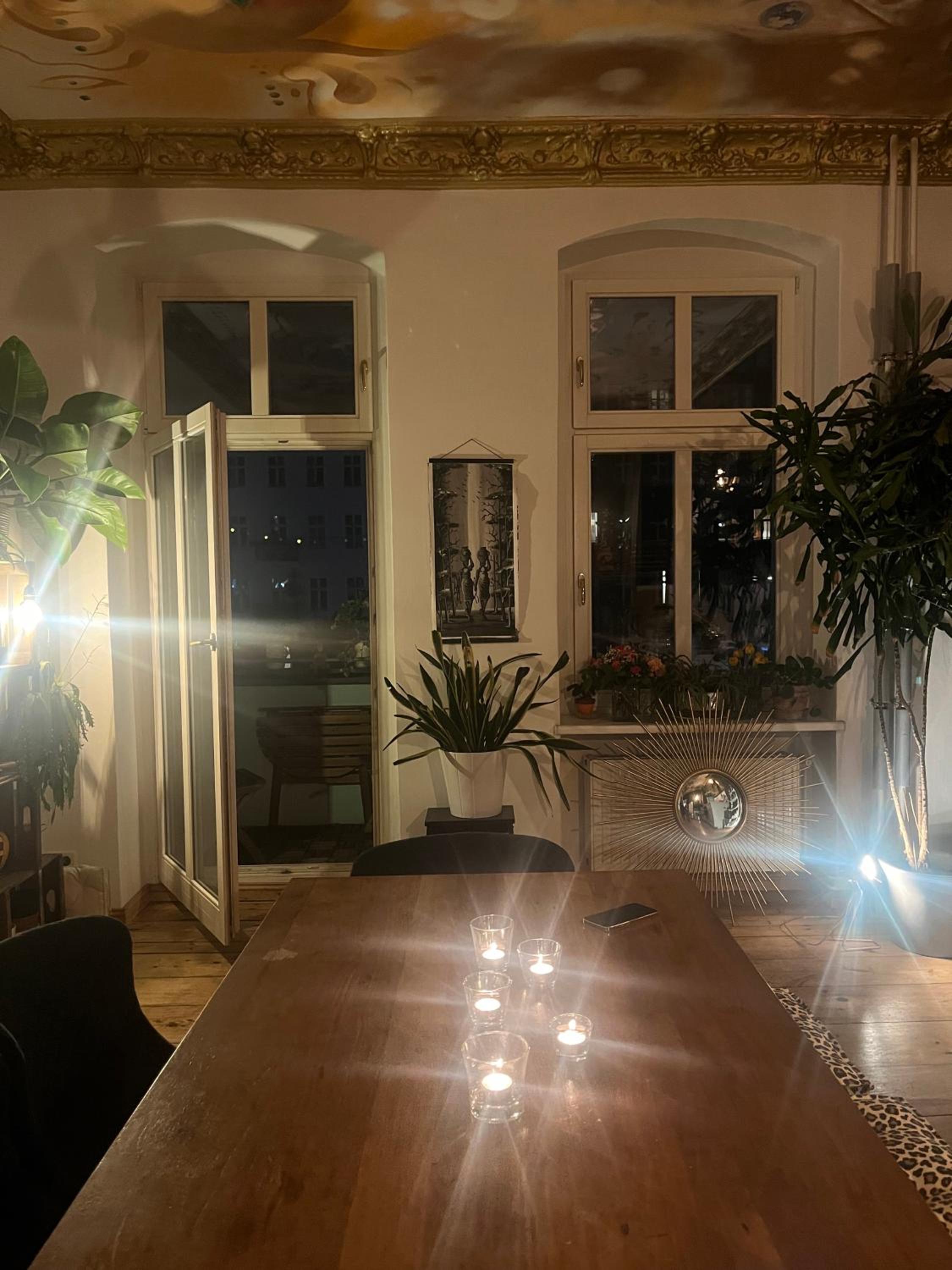 Spirit & Style - spacious, bright 75m2 - 2 bedroom in ideal Prenzlauer Berg location