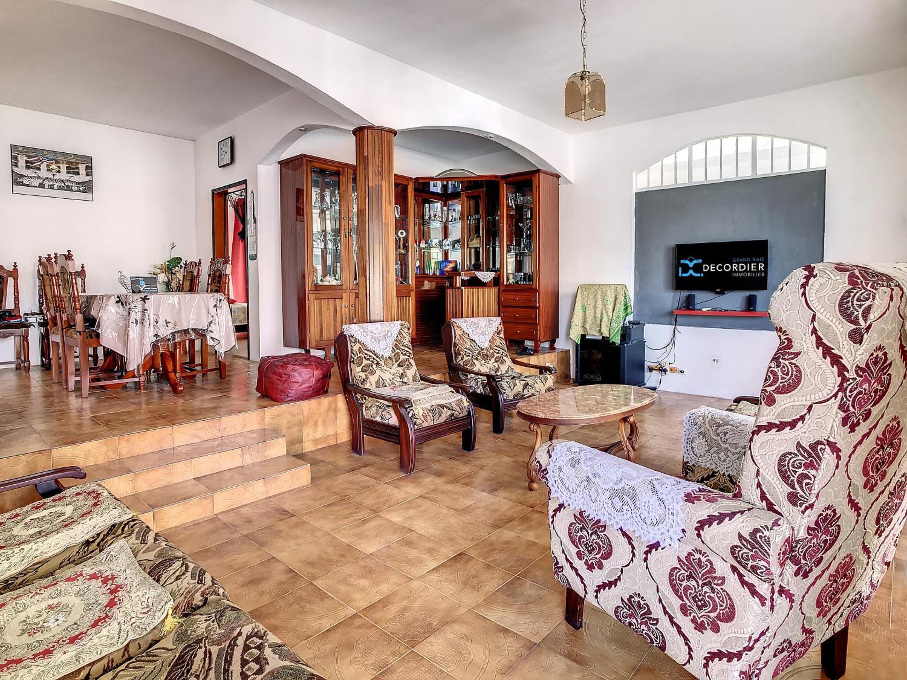 Elegant Flat in Calodyne with Garden View 150 m² view 2