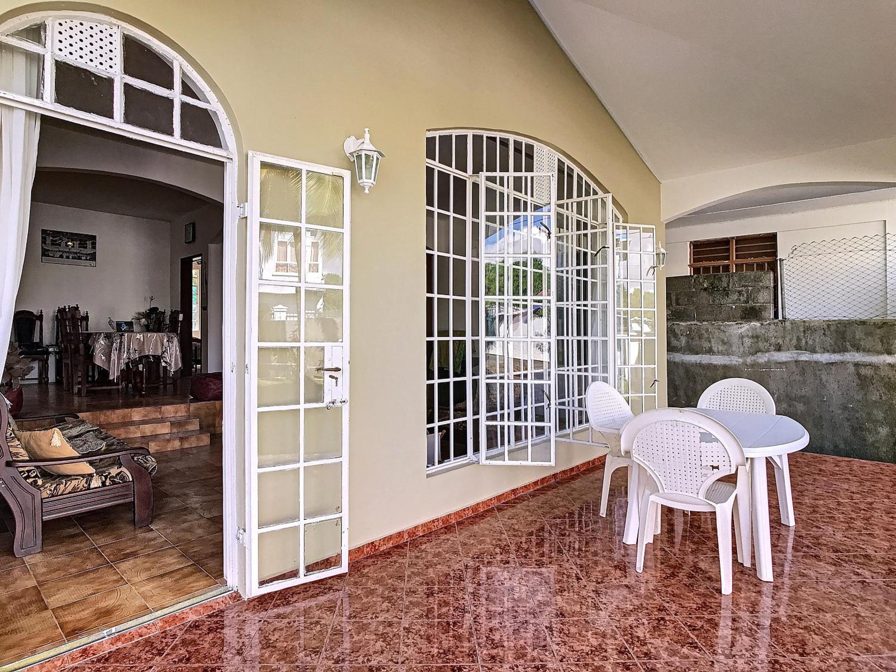Elegant Flat in Calodyne with Garden View 150 m² view 4