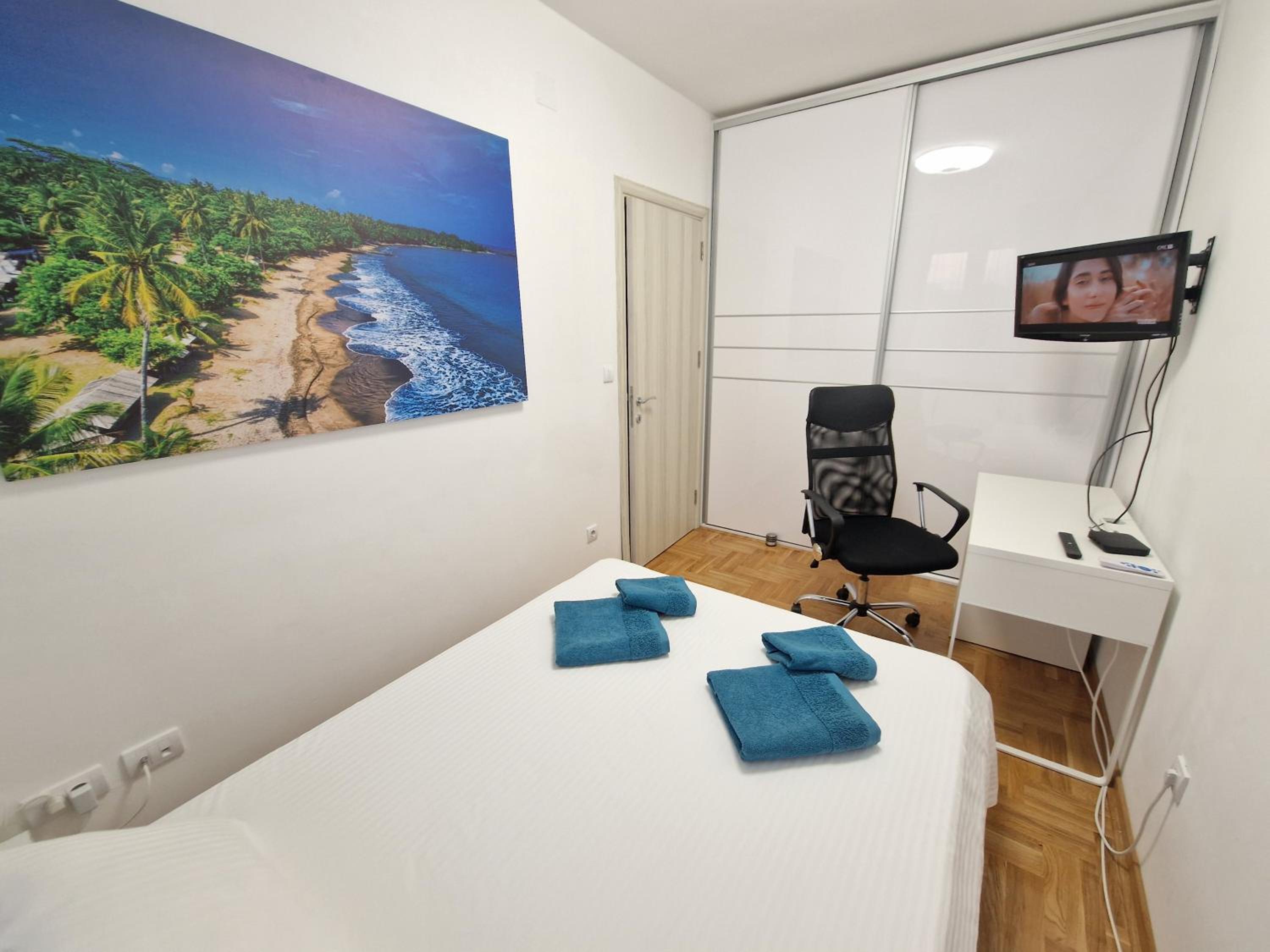 Plavi Paun Apartman