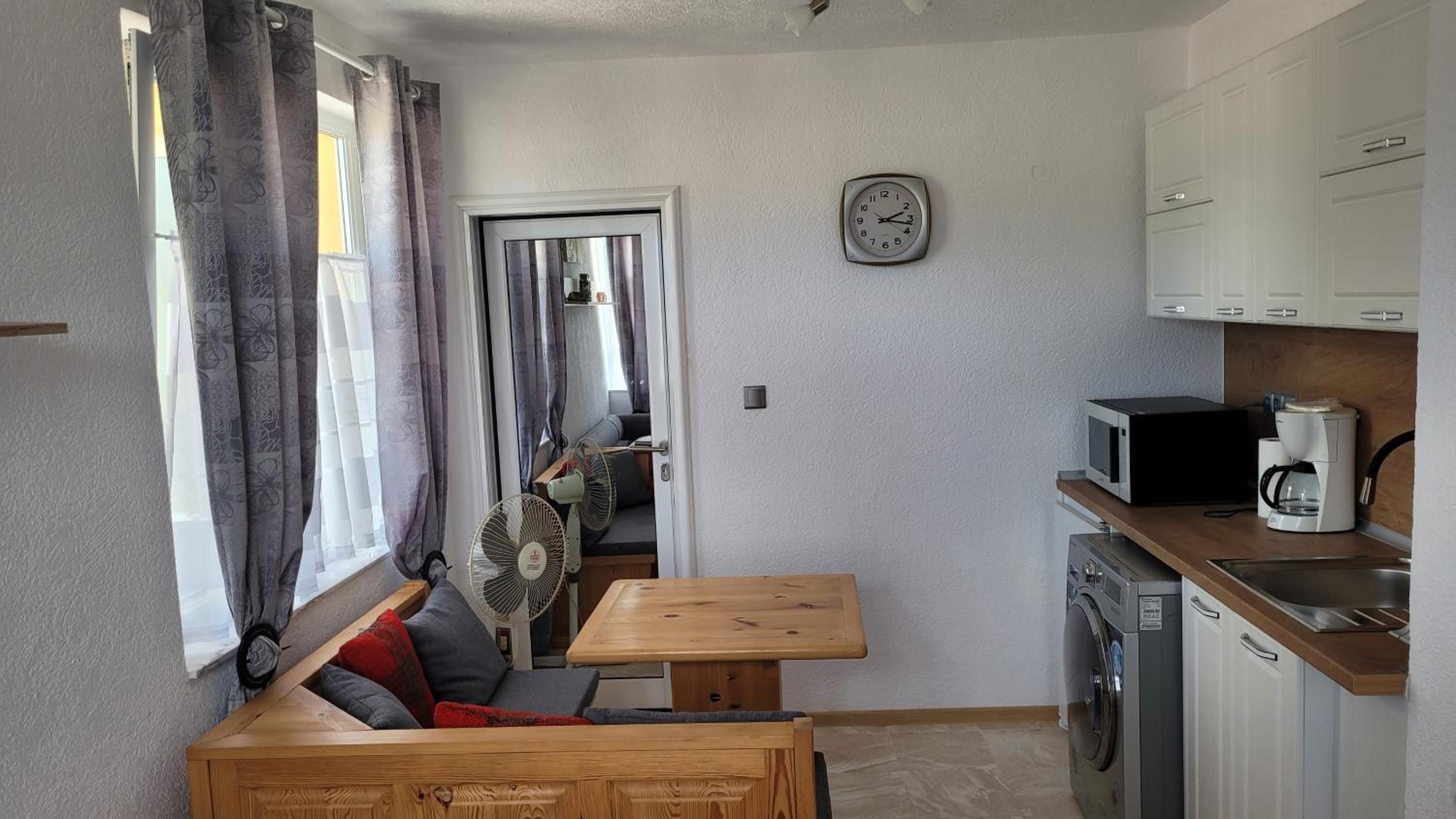 Strumyani tiny flat
