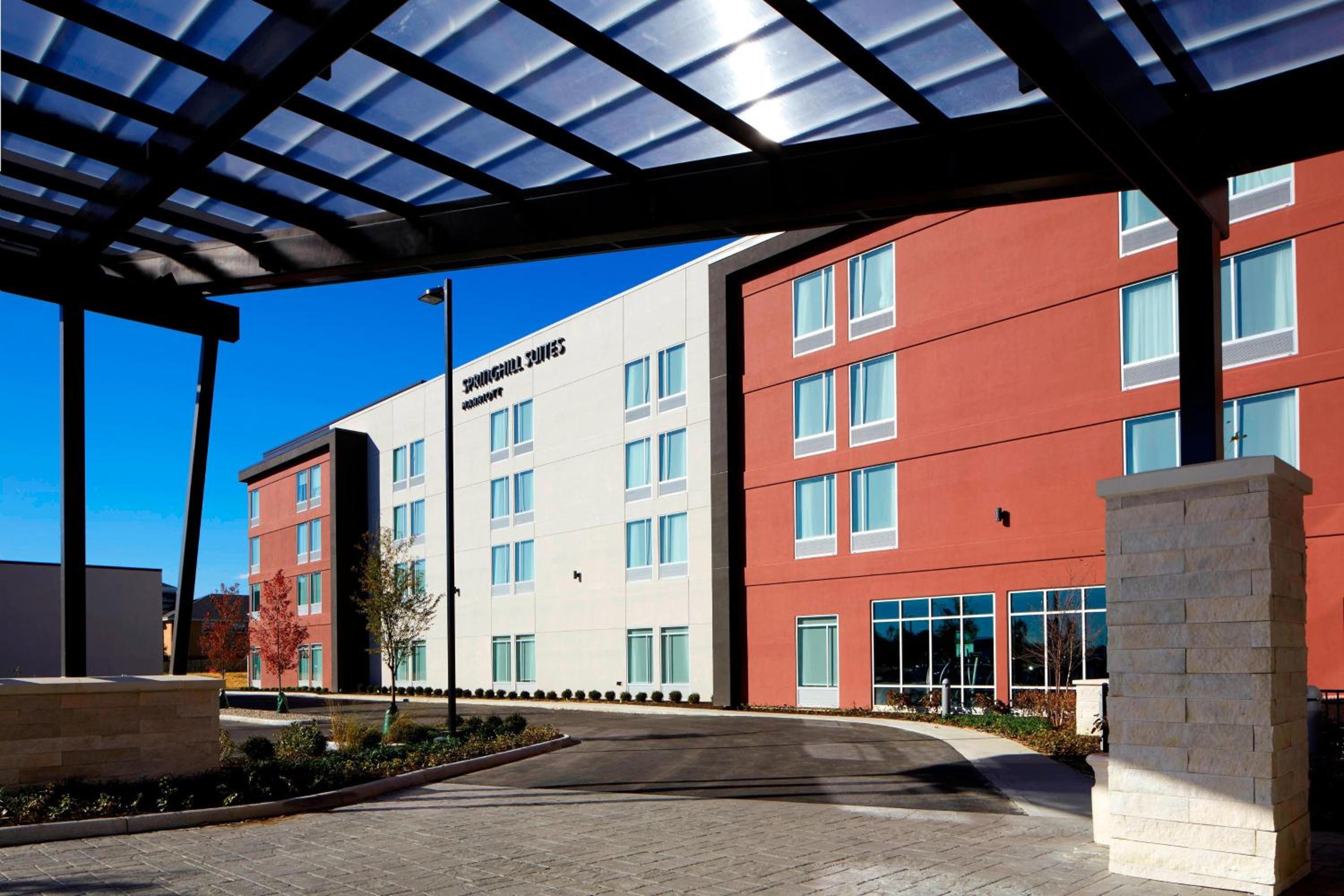 Hotel SpringHill Suites by Marriott Columbus Easton Area - Image 1