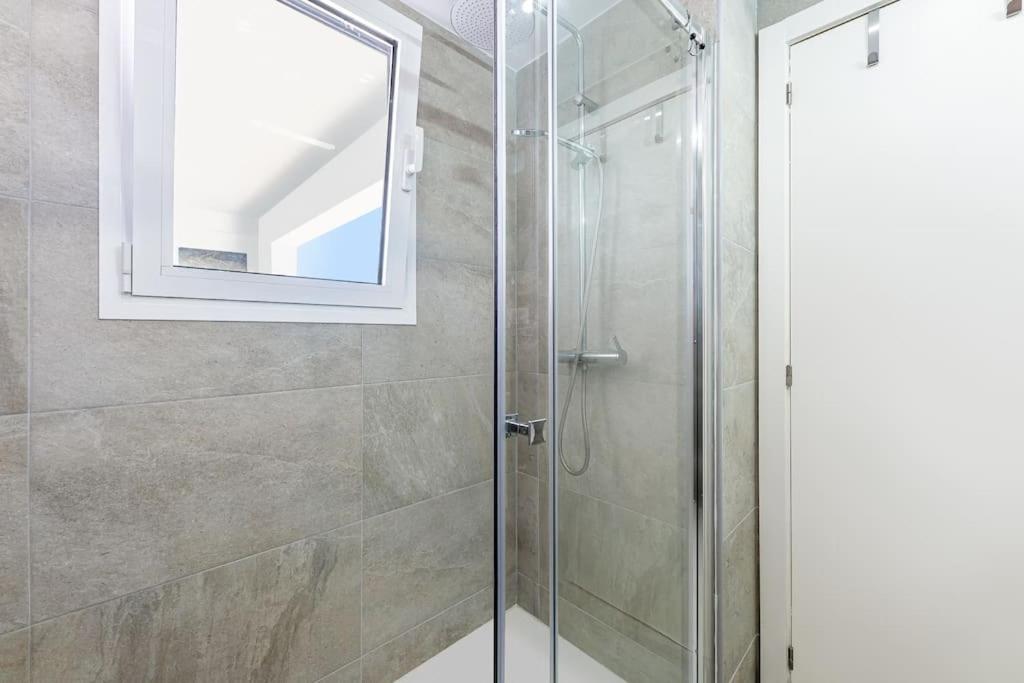 Marbella Vacations - Modern 3 bedroom in Puerto Banus with sea views - Property Image 21