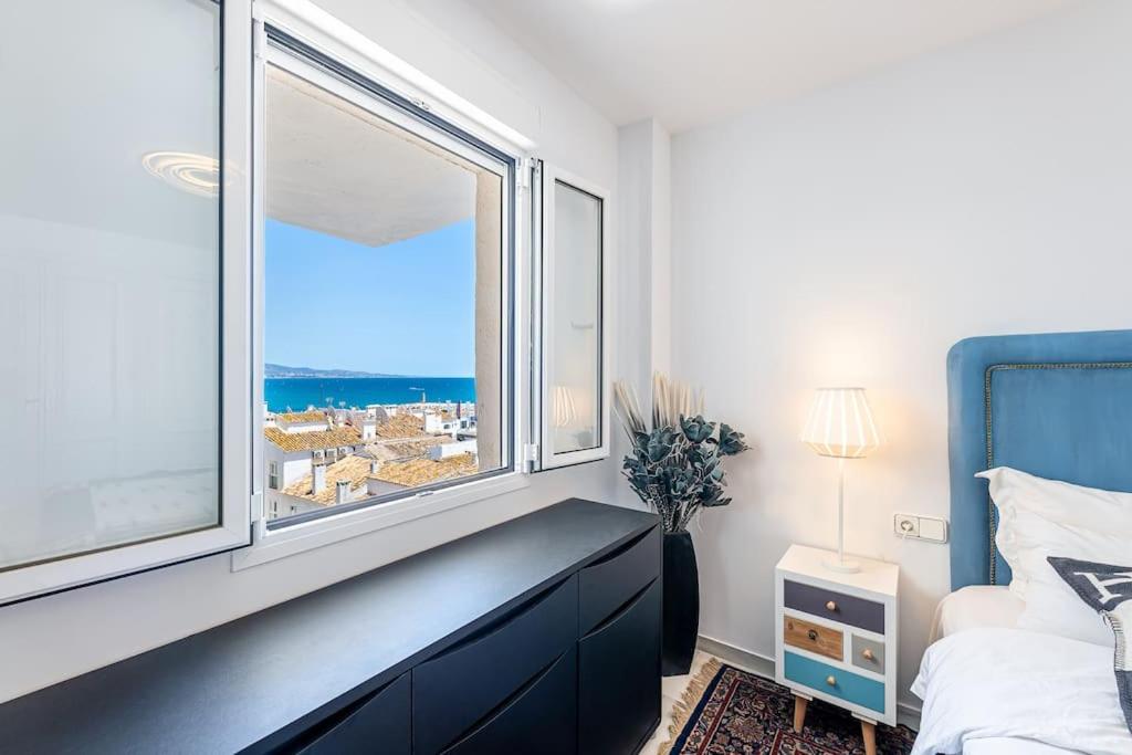 Marbella Vacations - Modern 3 bedroom in Puerto Banus with sea views - Property Image 22