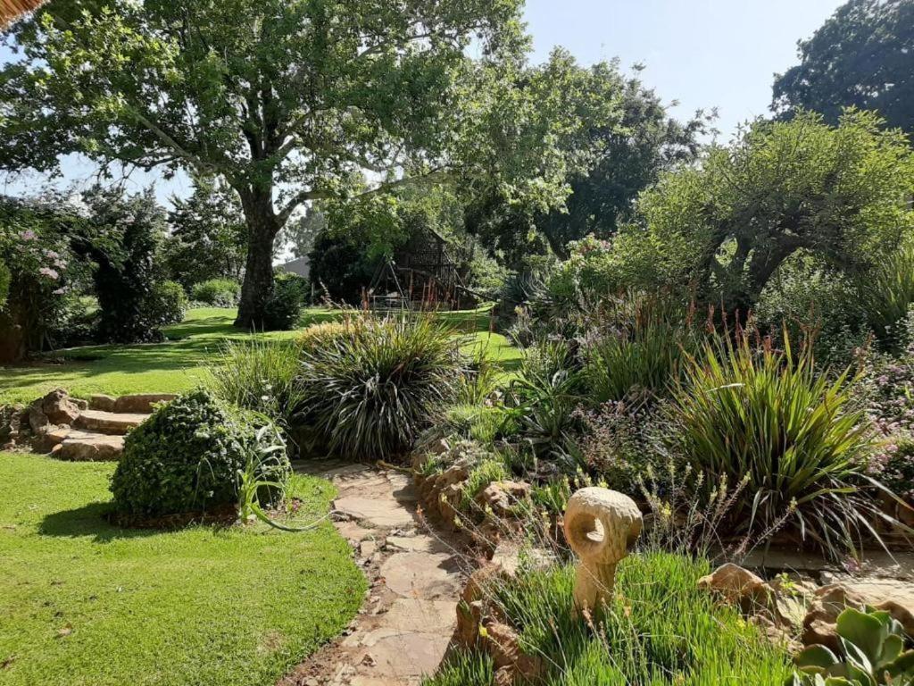 Imla Guest Farm - Waterfall