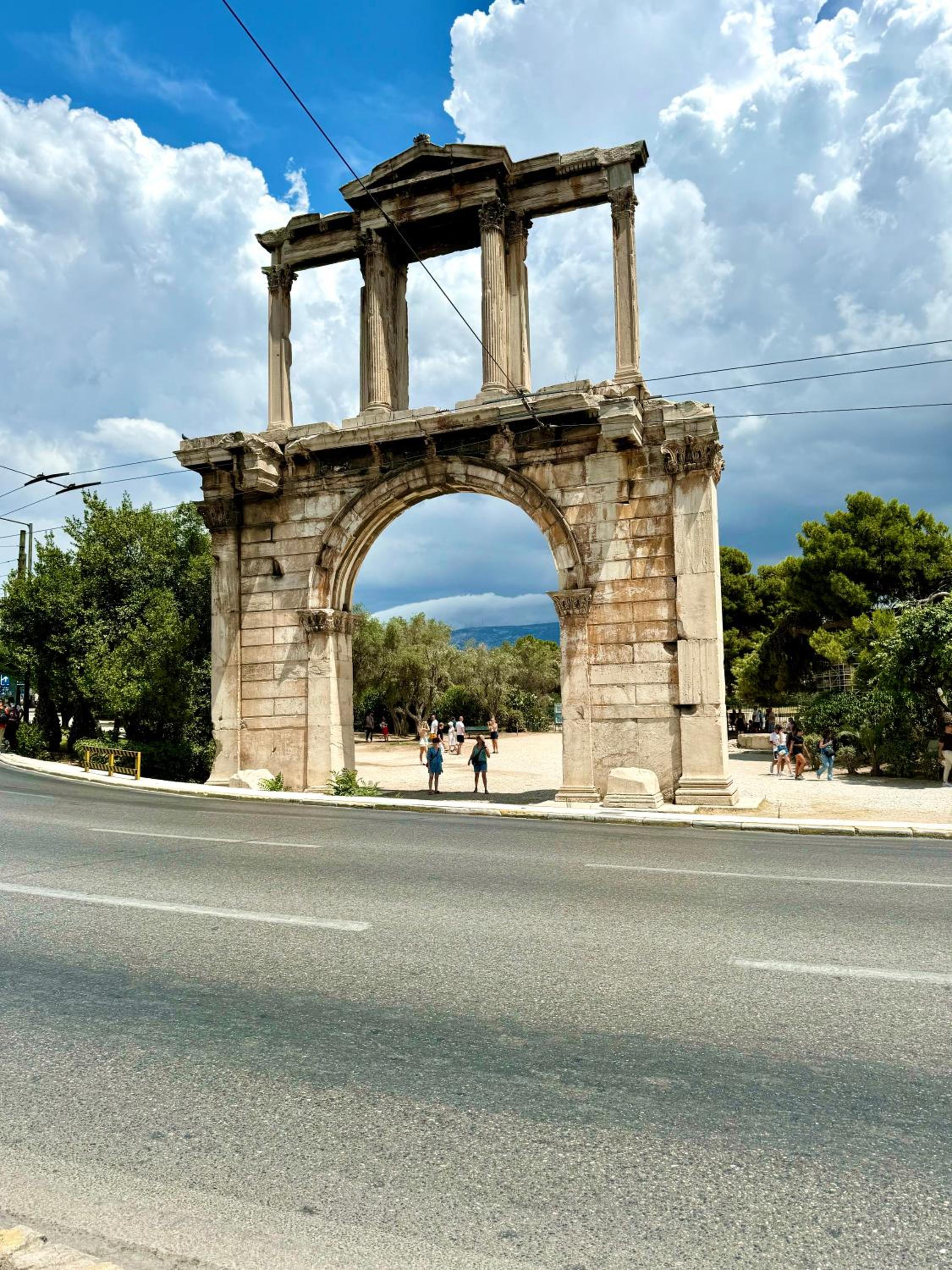 Plaka Modern Vibes