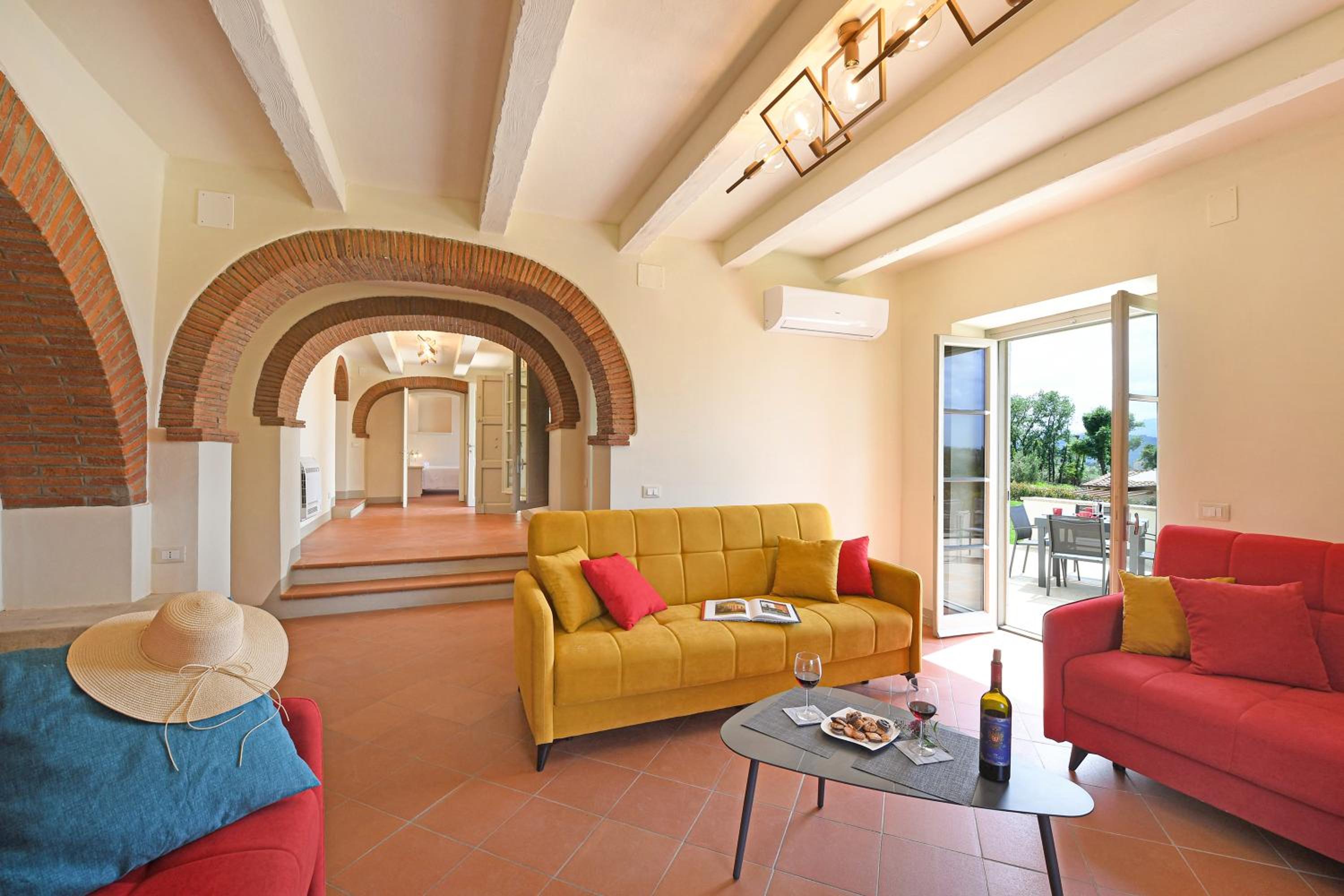 Villa Chimera Green 10 with Pool & Gym