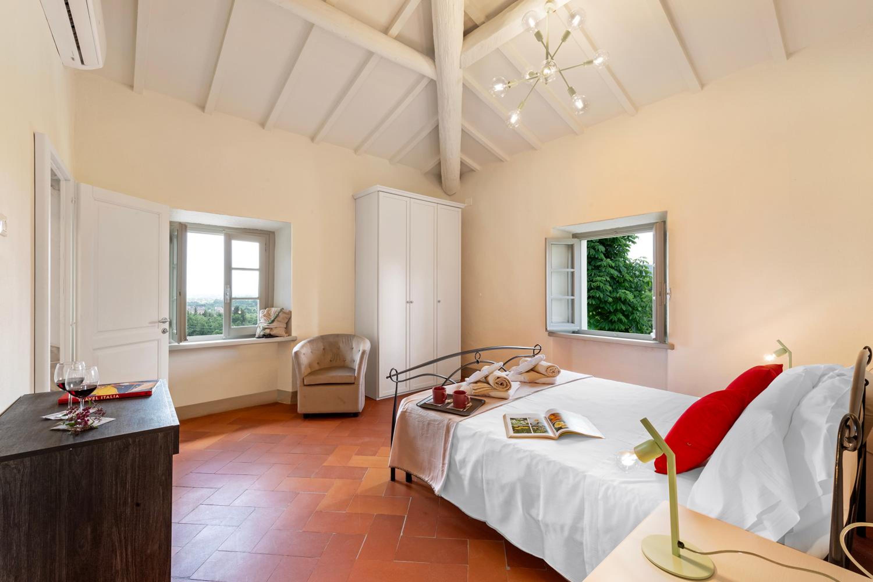 Villa Chimera Green 10 with Pool & Gym