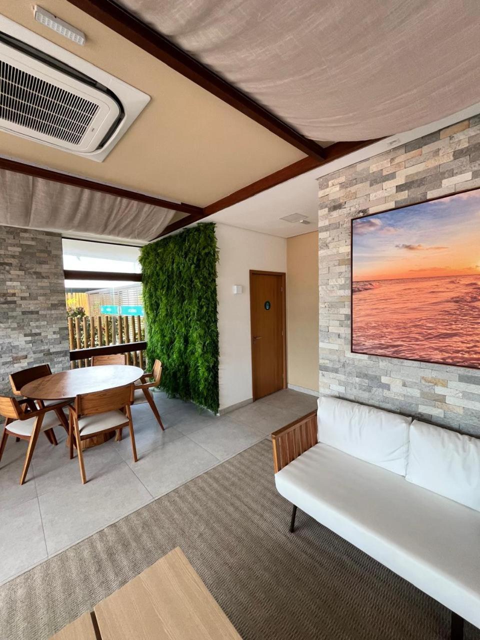 Resort em Porto de Galinhas- Flat Térreo Frente Piscinas- Muro Alto-B18