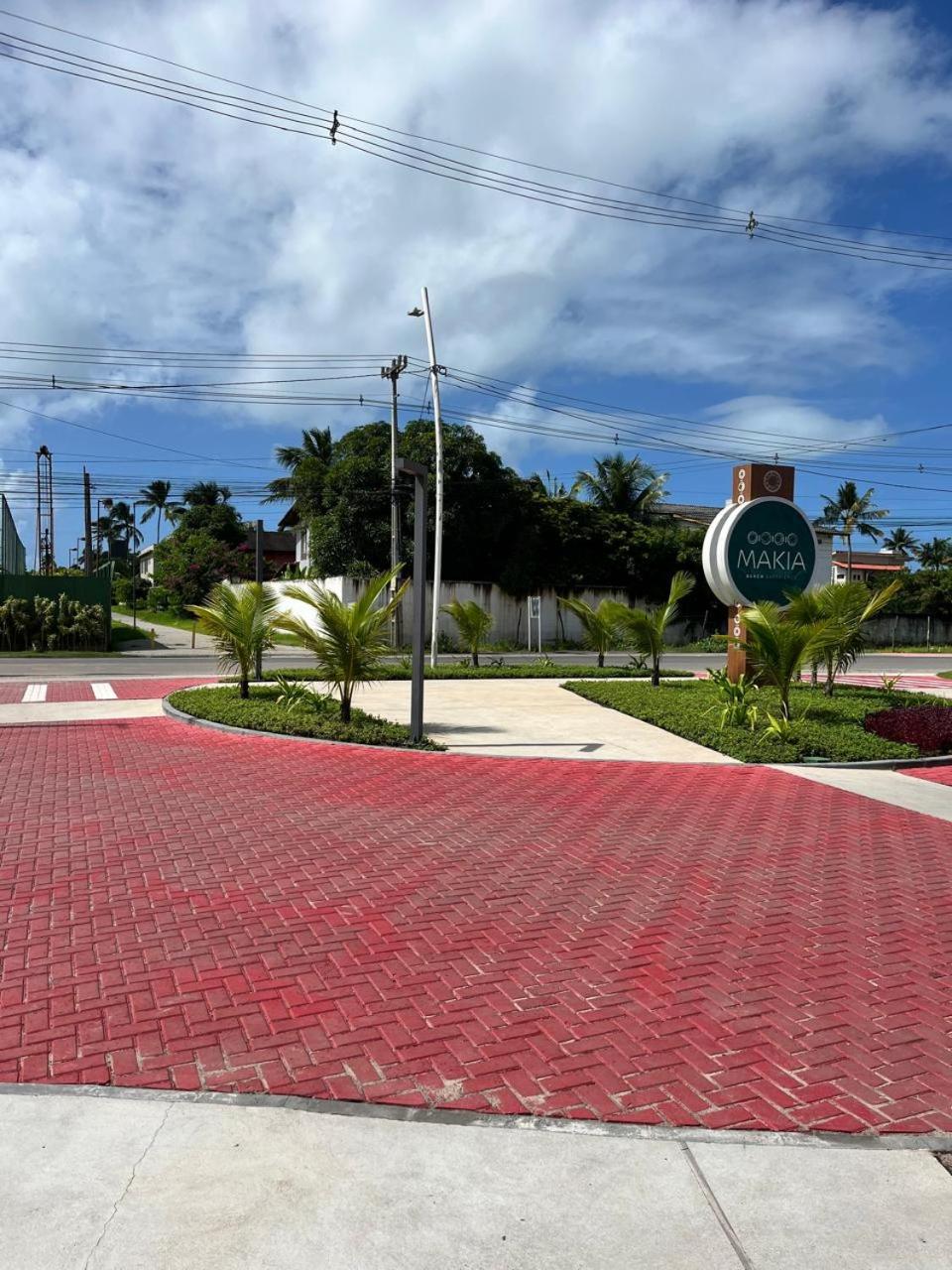 Resort em Porto de Galinhas- Flat Térreo Frente Piscinas- Muro Alto-B18