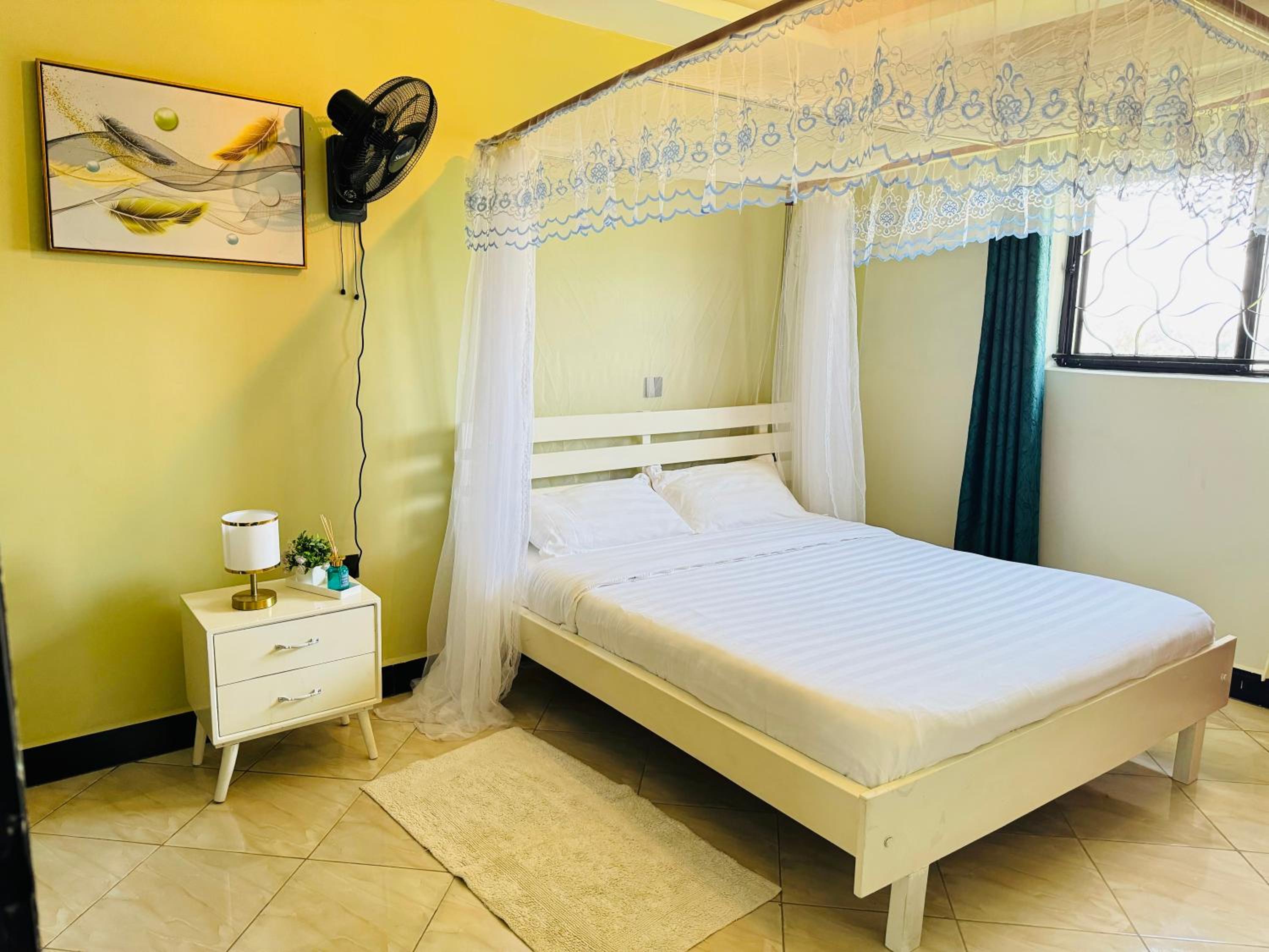 Fivas Residences