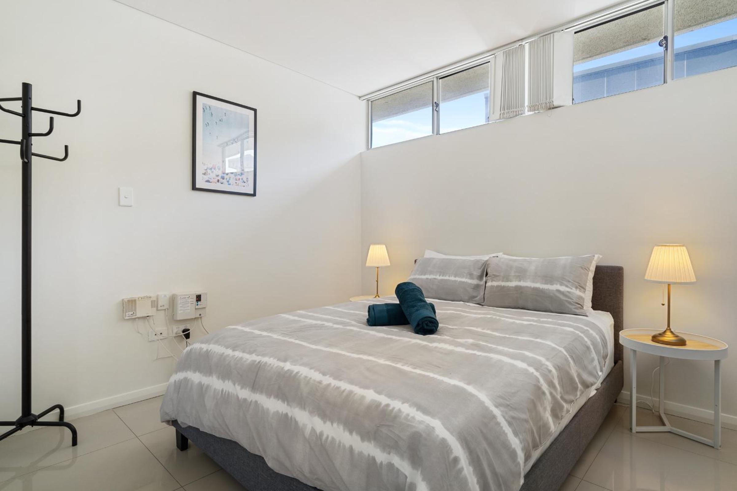 01M City View 3Bedroom Apt Near Mascot Central with 2 Free Parking