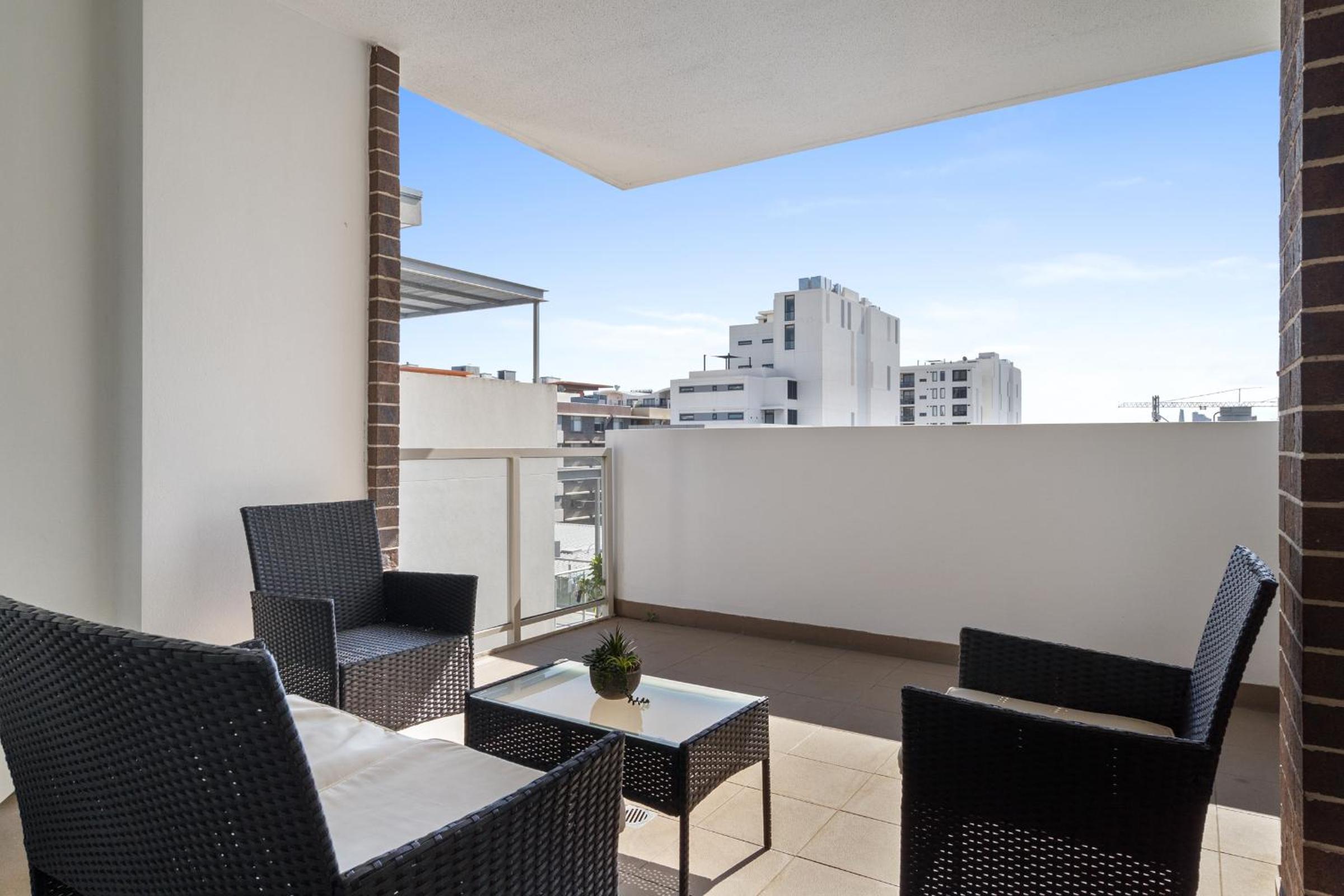 01M City View 3Bedroom Apt Near Mascot Central with 2 Free Parking