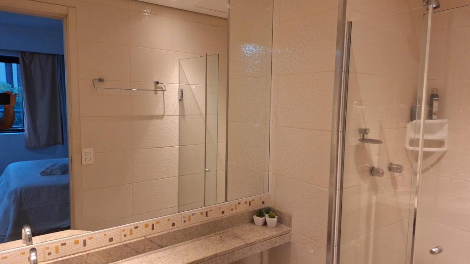 APARTAMENTO HOTEL AV IBIRAPUERA 2534 LUXO , CONFORTÁVEL em MOEMA