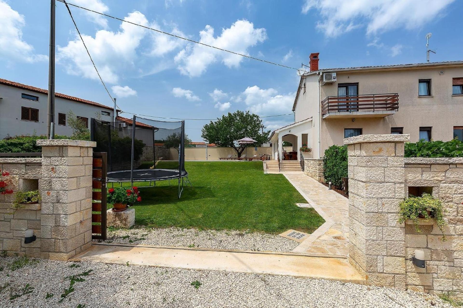Ferienhaus mit Privatpool für 8 Personen ca 150 qm in Glavani, Istrien Bucht von Raša view 2