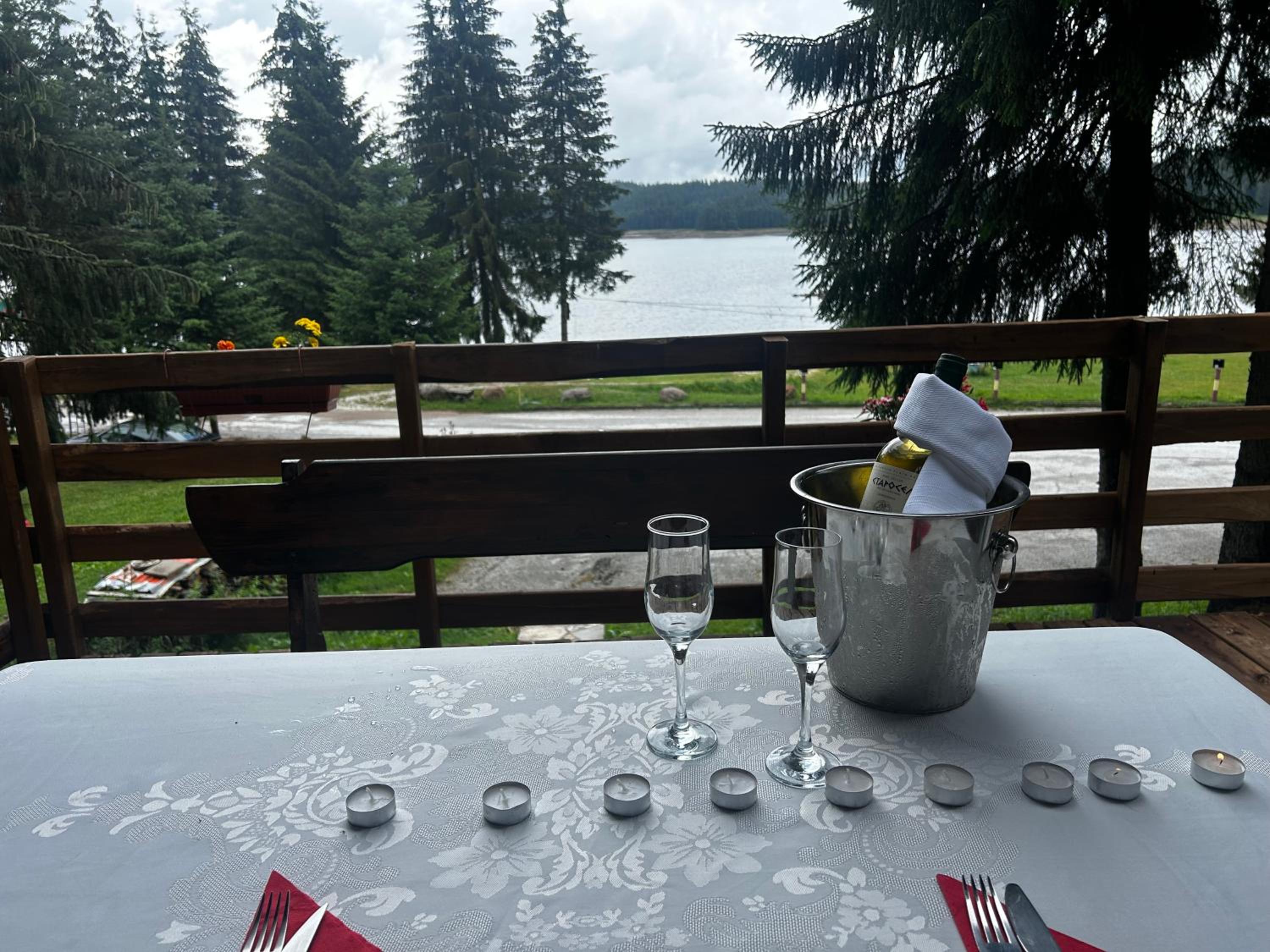 Romantica Forest Guest House