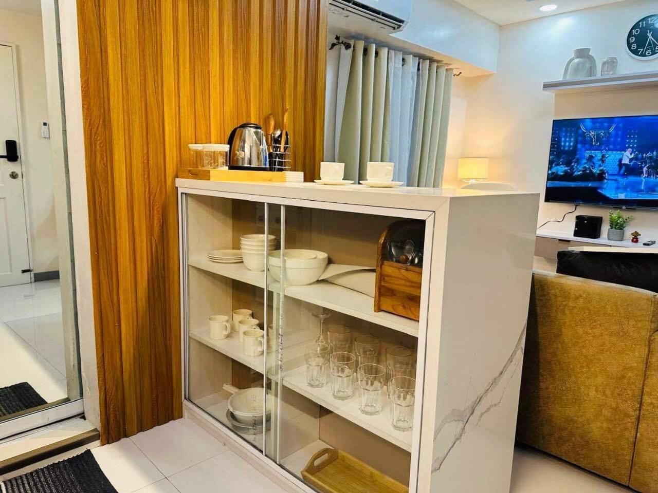 Cylos Place view 2