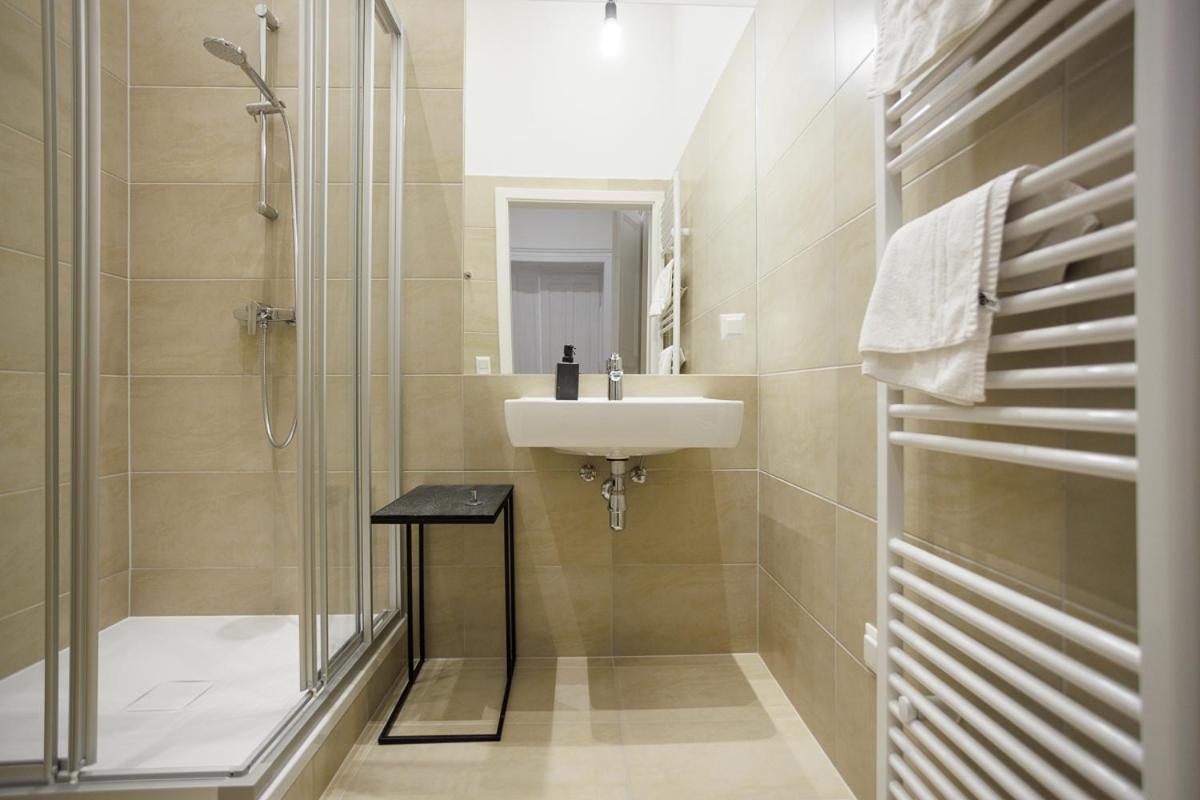 Stadtpark City Apartment is Calling - by 4ty3 Apartments