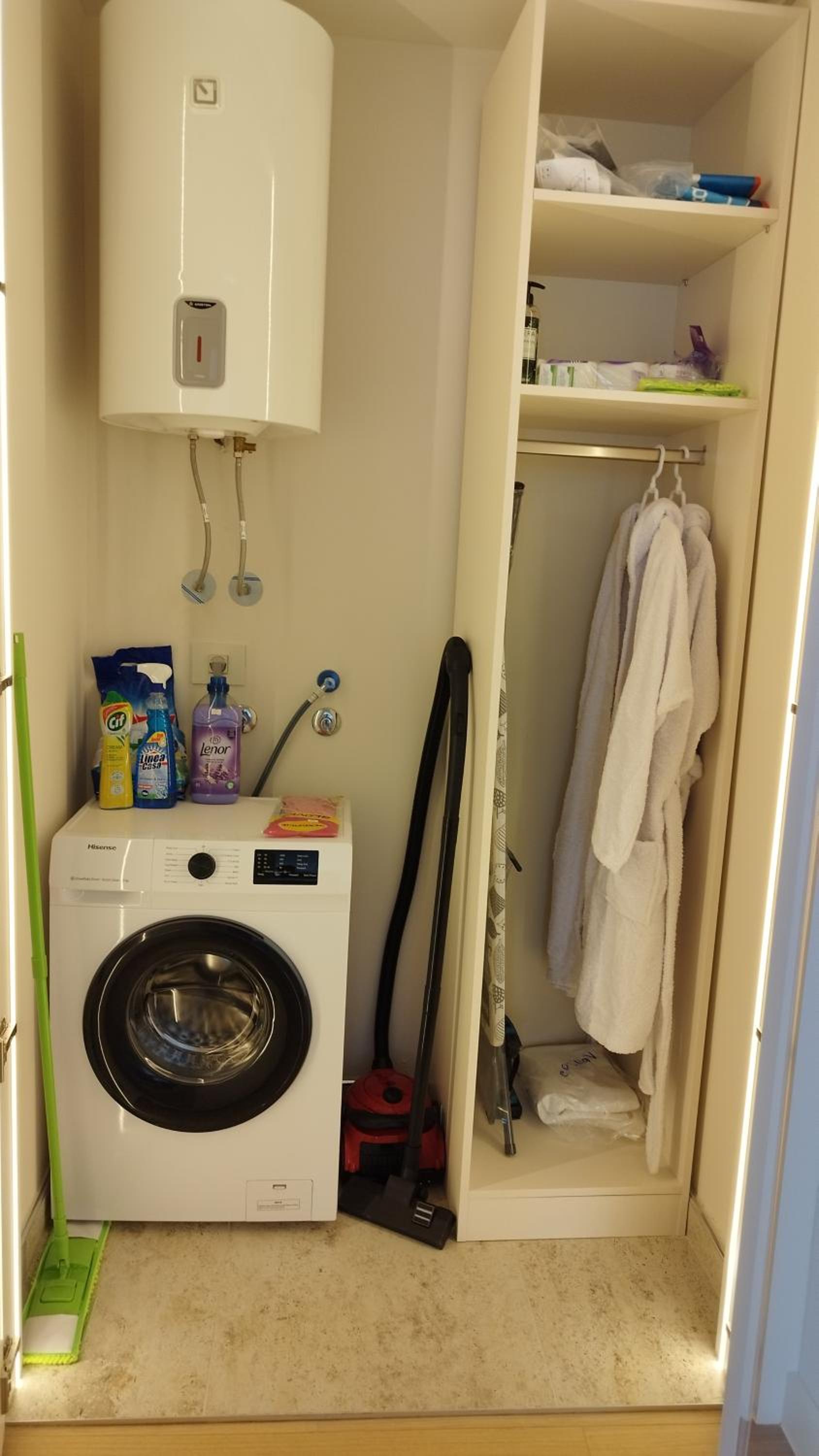 Photo 12