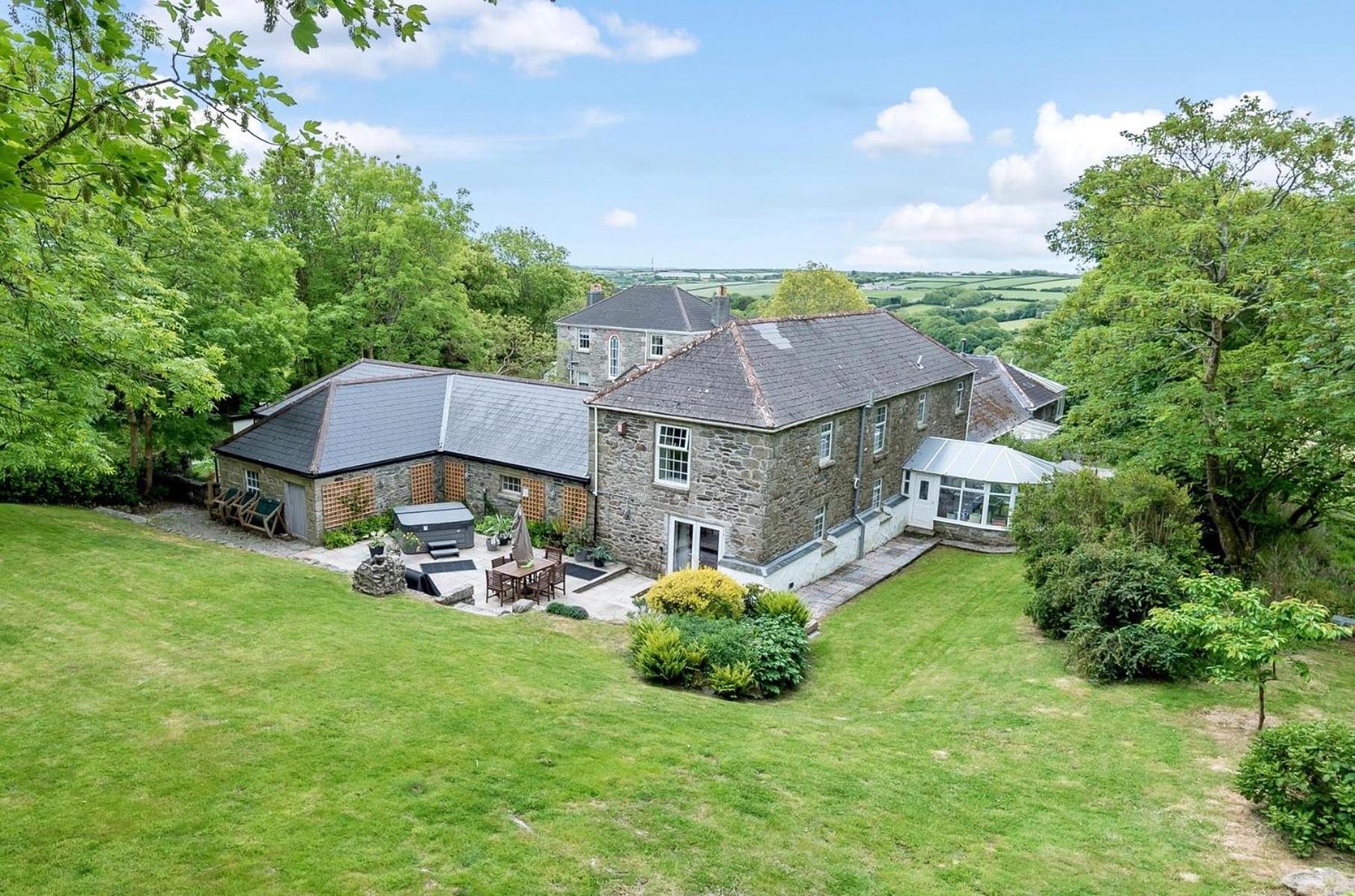 Tregoose Farmhouse and Barn view 2