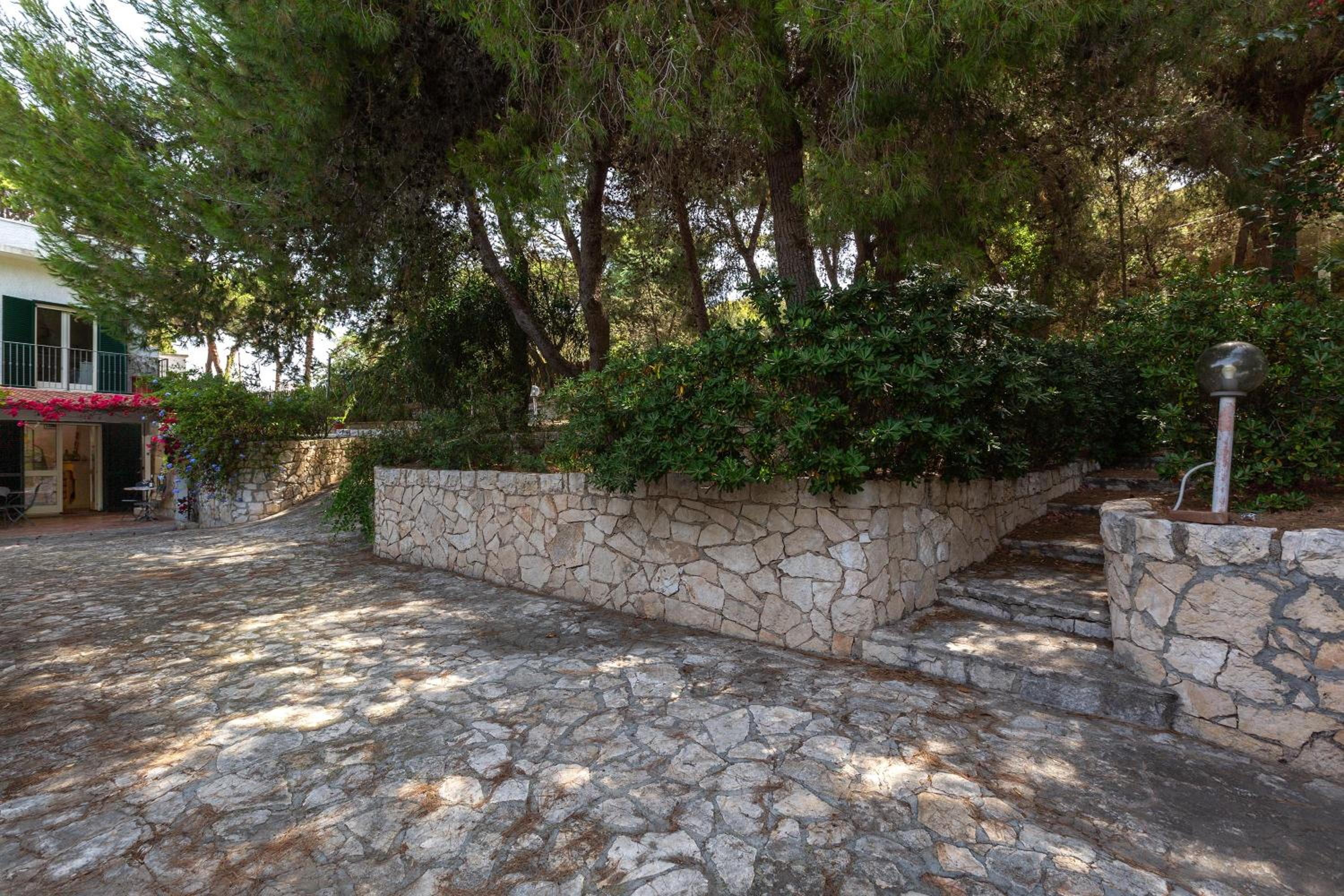 Villa Baia d`Oro by BarbarHouse view 3