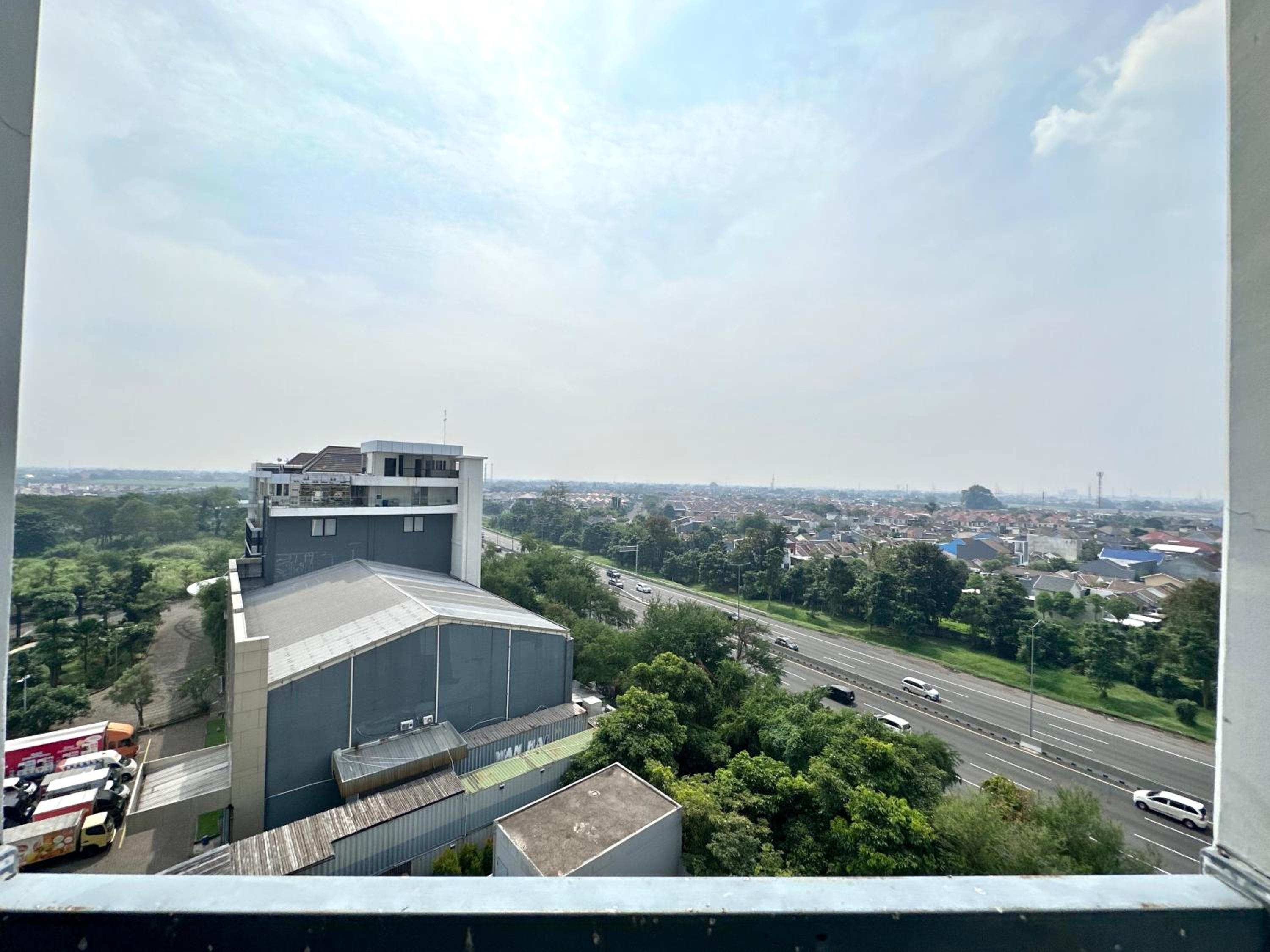 Pleasant Tamansari Prospero Studio Apartment in Sidoarjo by Le Ciel Hospitality view 4