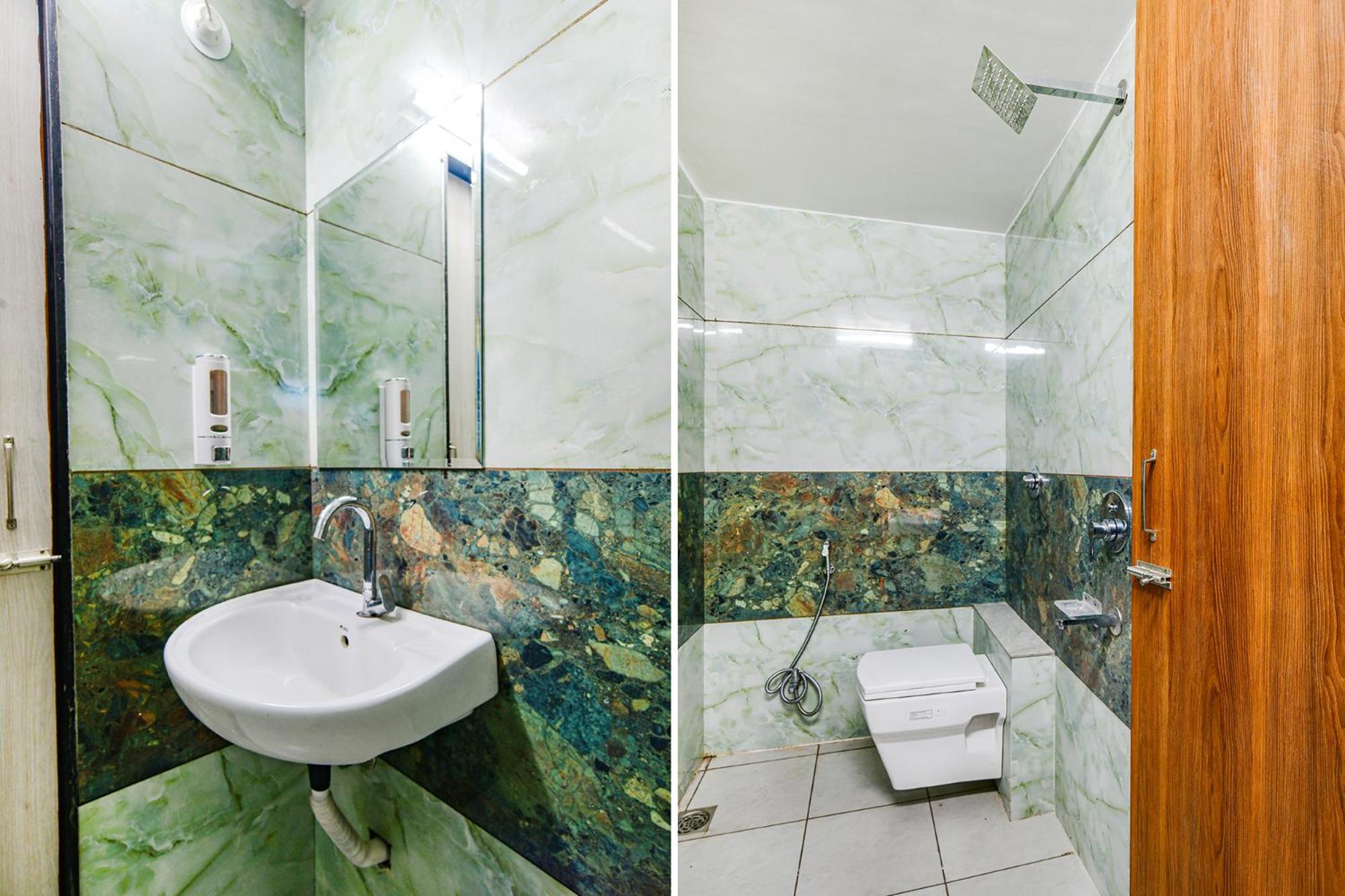 FabHotel Shree Nakoda Paradise