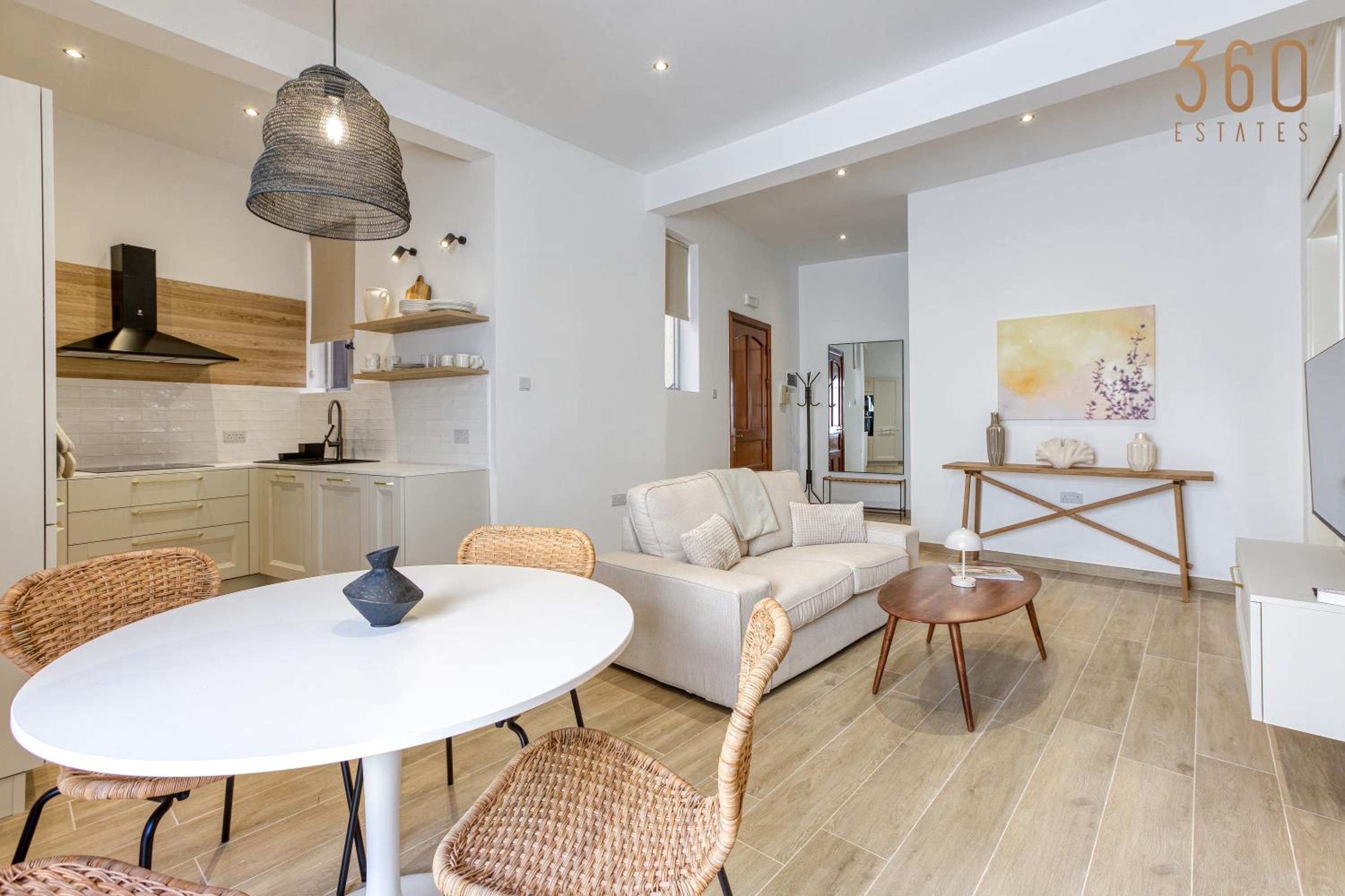 Designer 2BR home in the heart of Sliema with Wifi by 360 Estates view 4