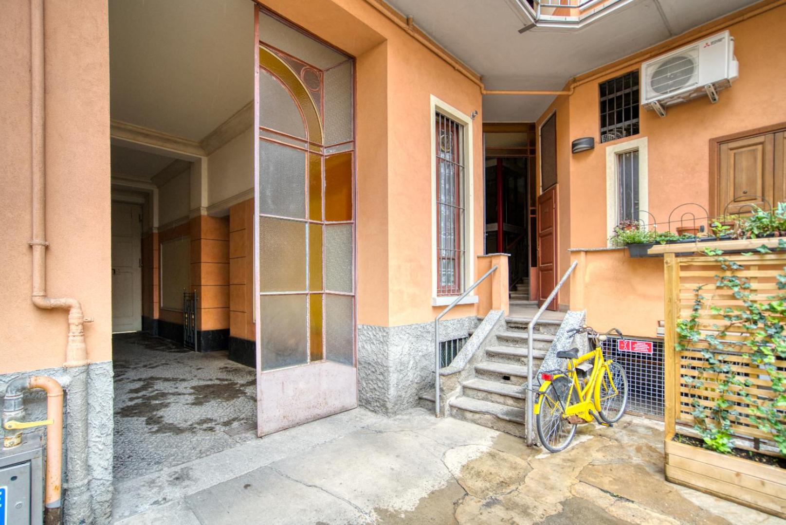 GuestHost - Giallo Apartament in Milano!