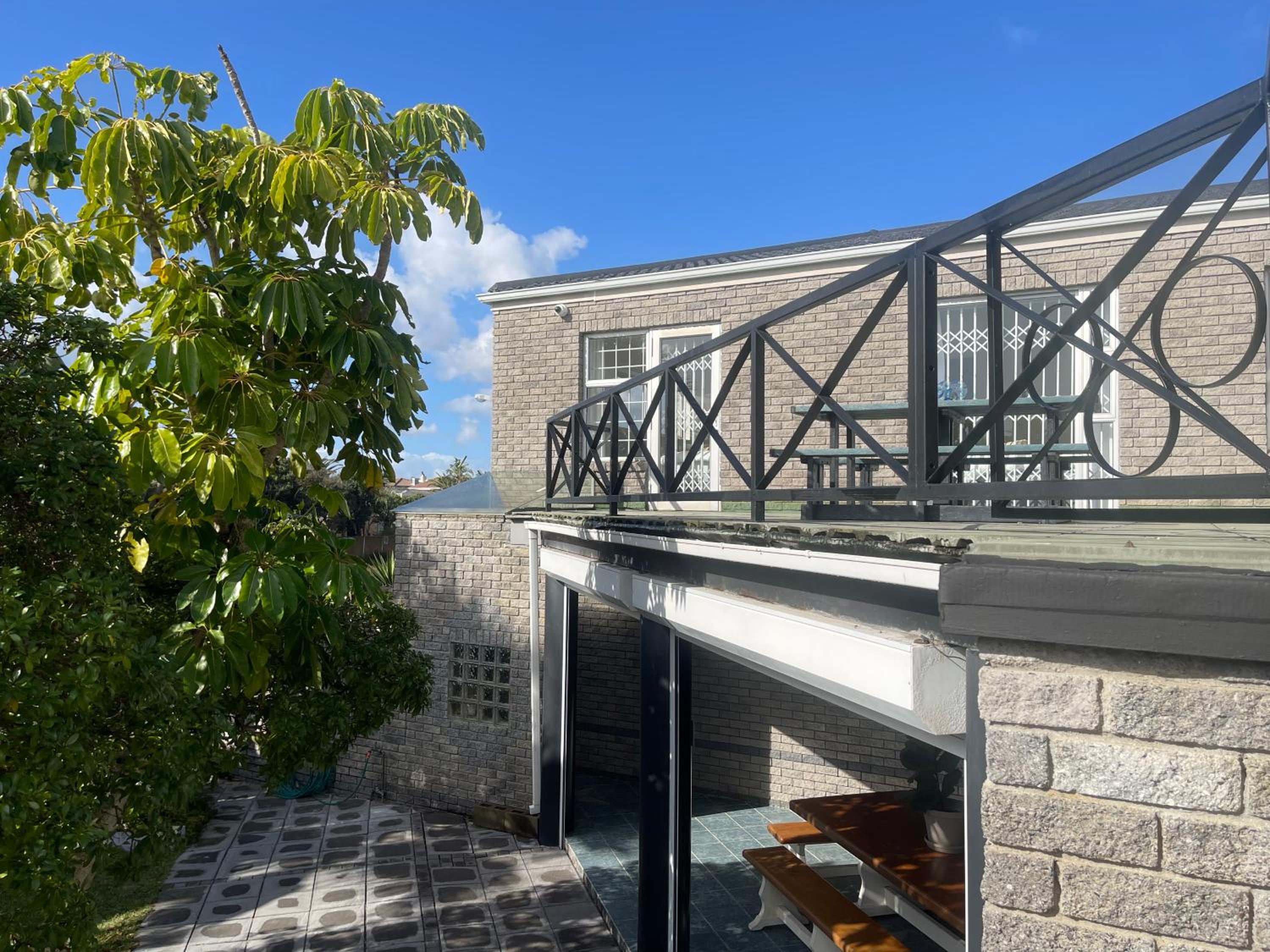 Silver Sunsets Self-Catering Apartments