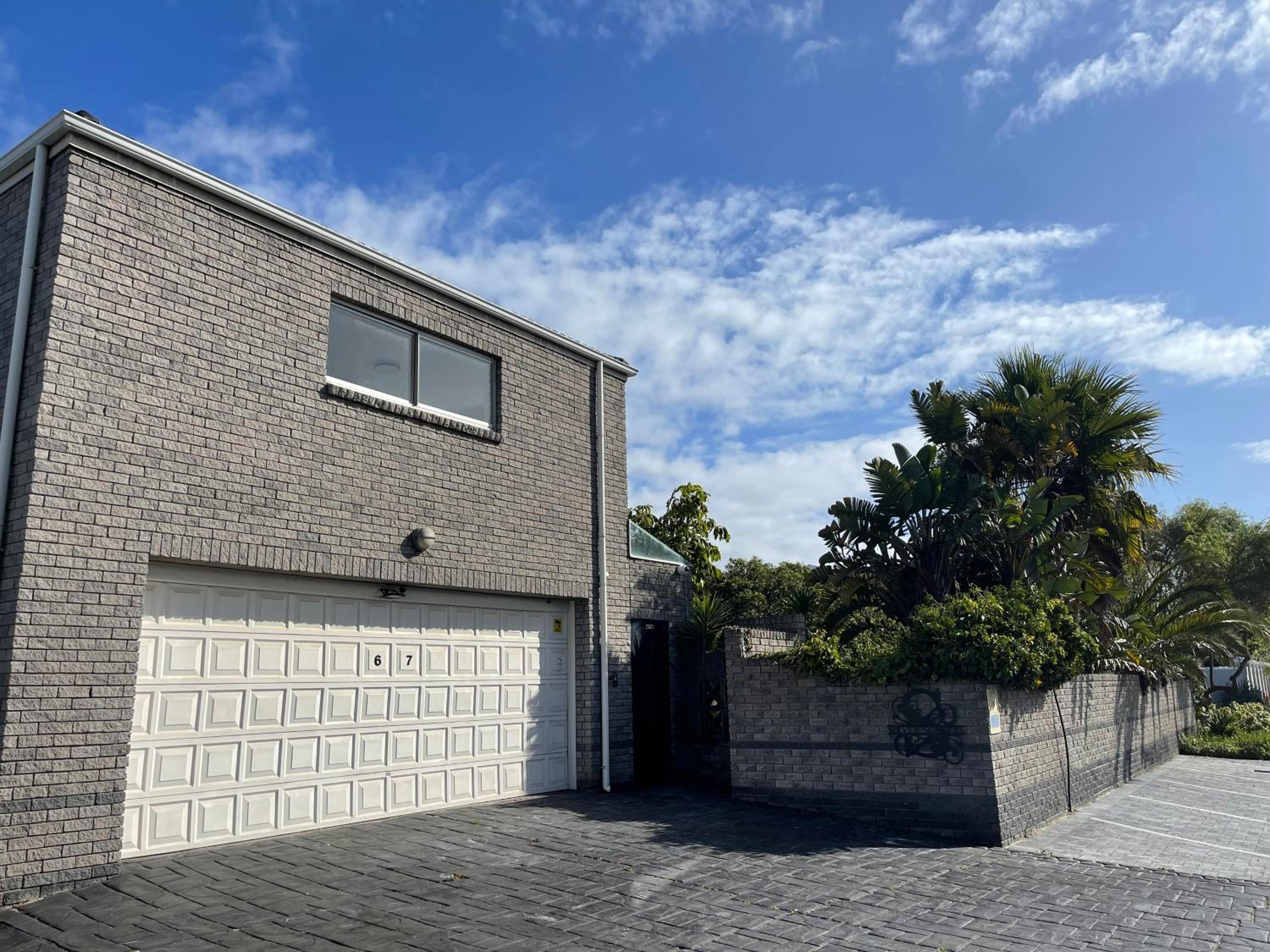 Silver Sunsets Self-Catering Apartments