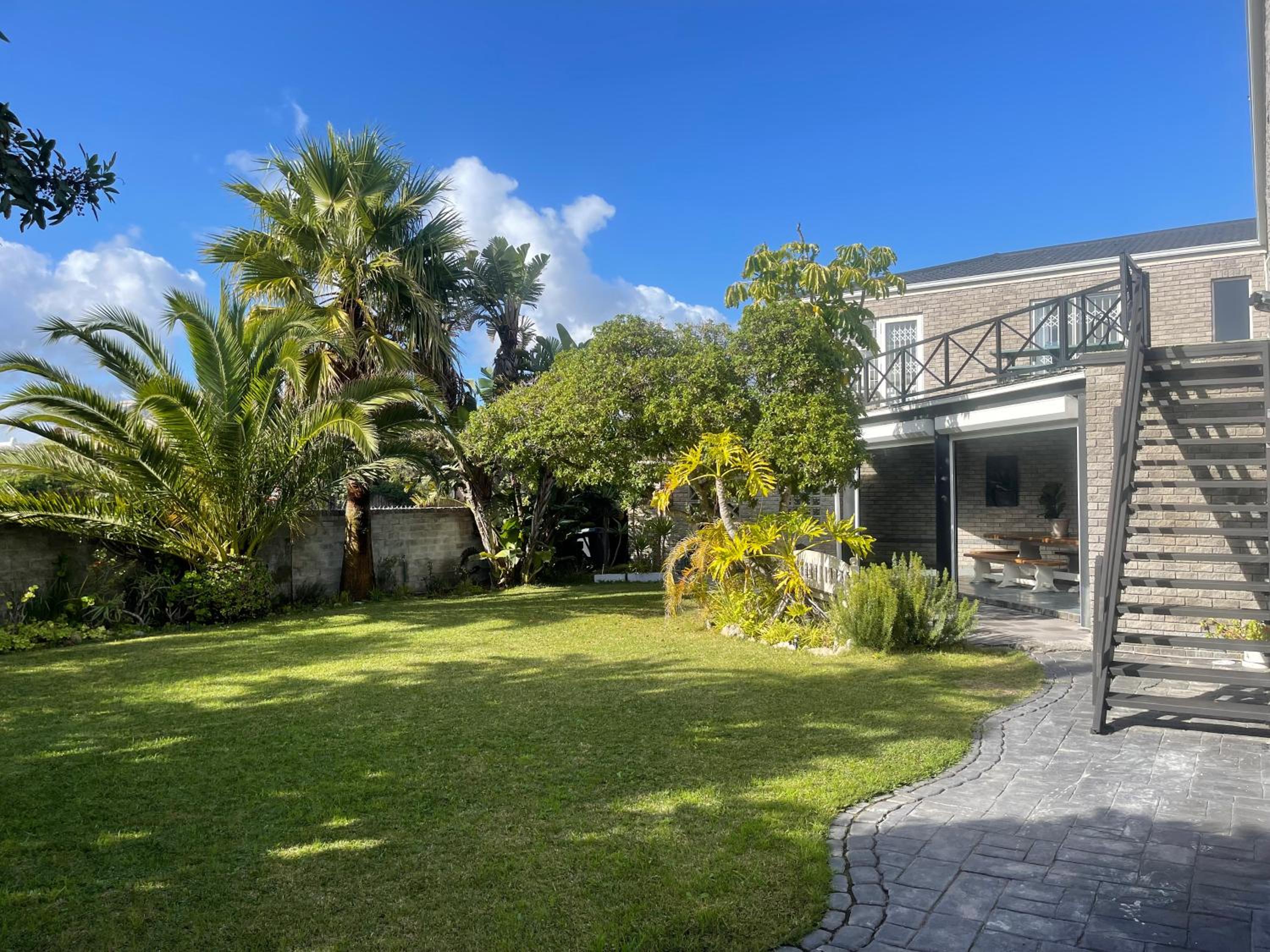 Silver Sunsets Self-Catering Apartments
